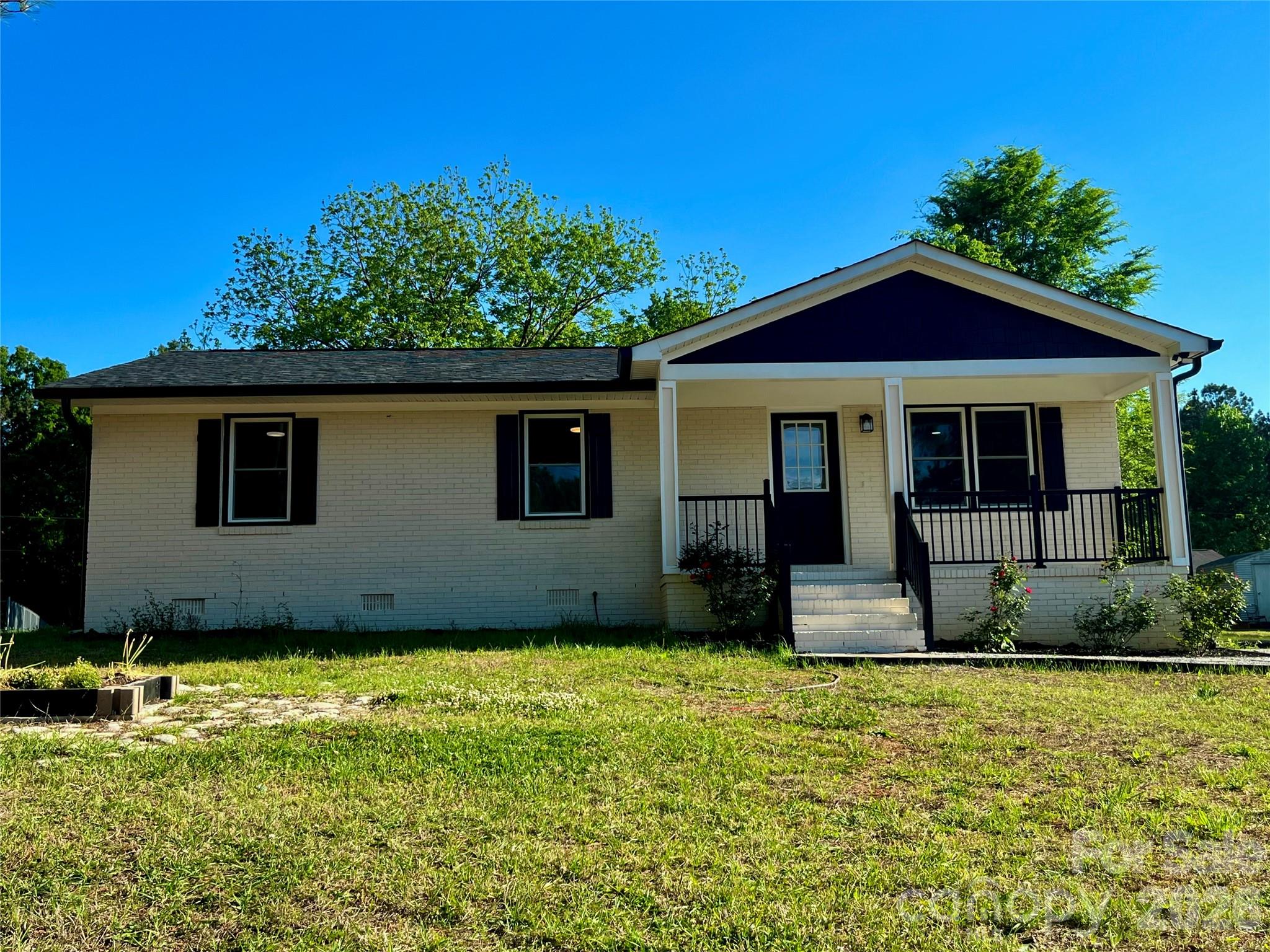 102 Arbor Court — Chester