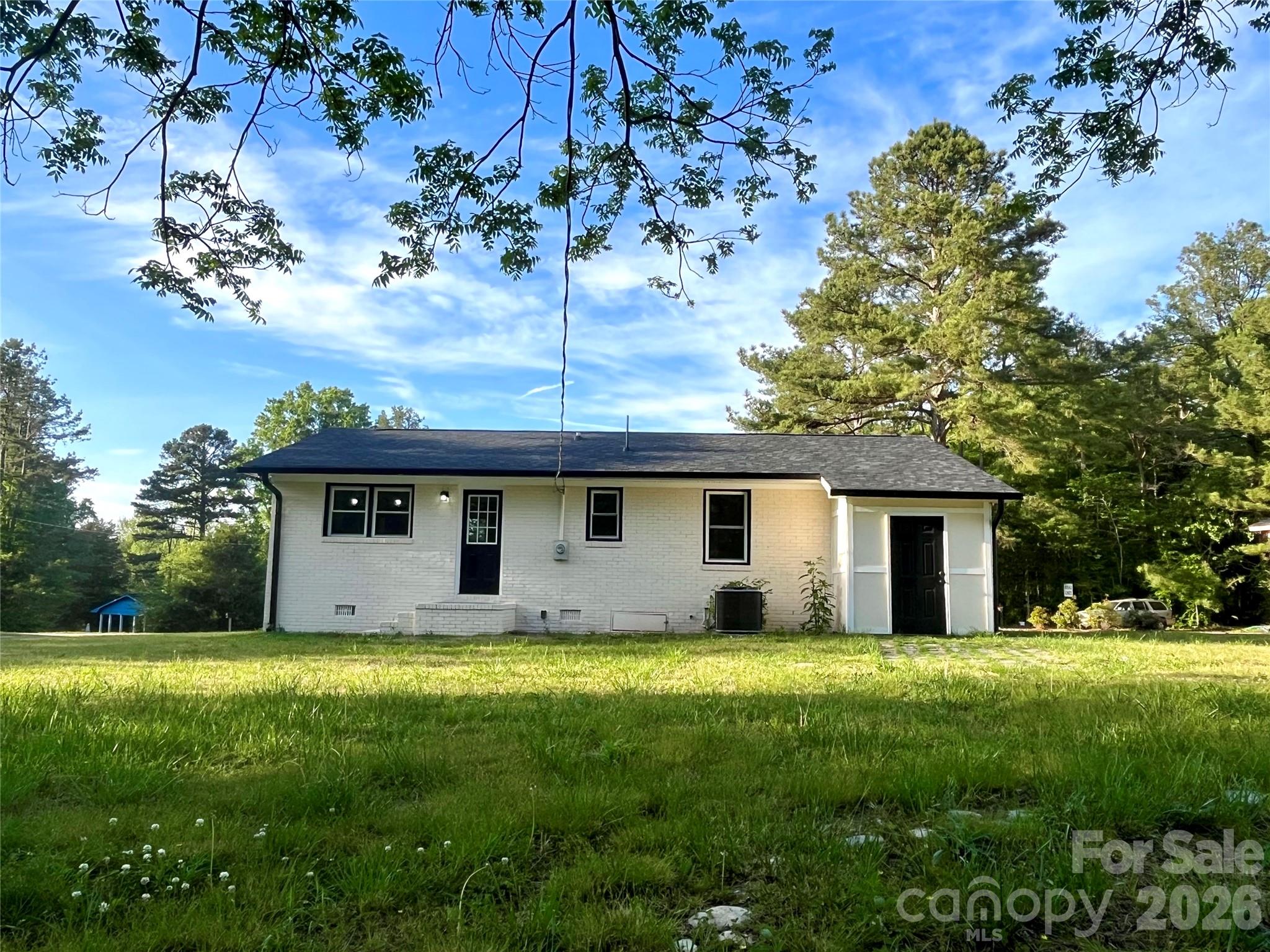 102 Arbor Court — Chester