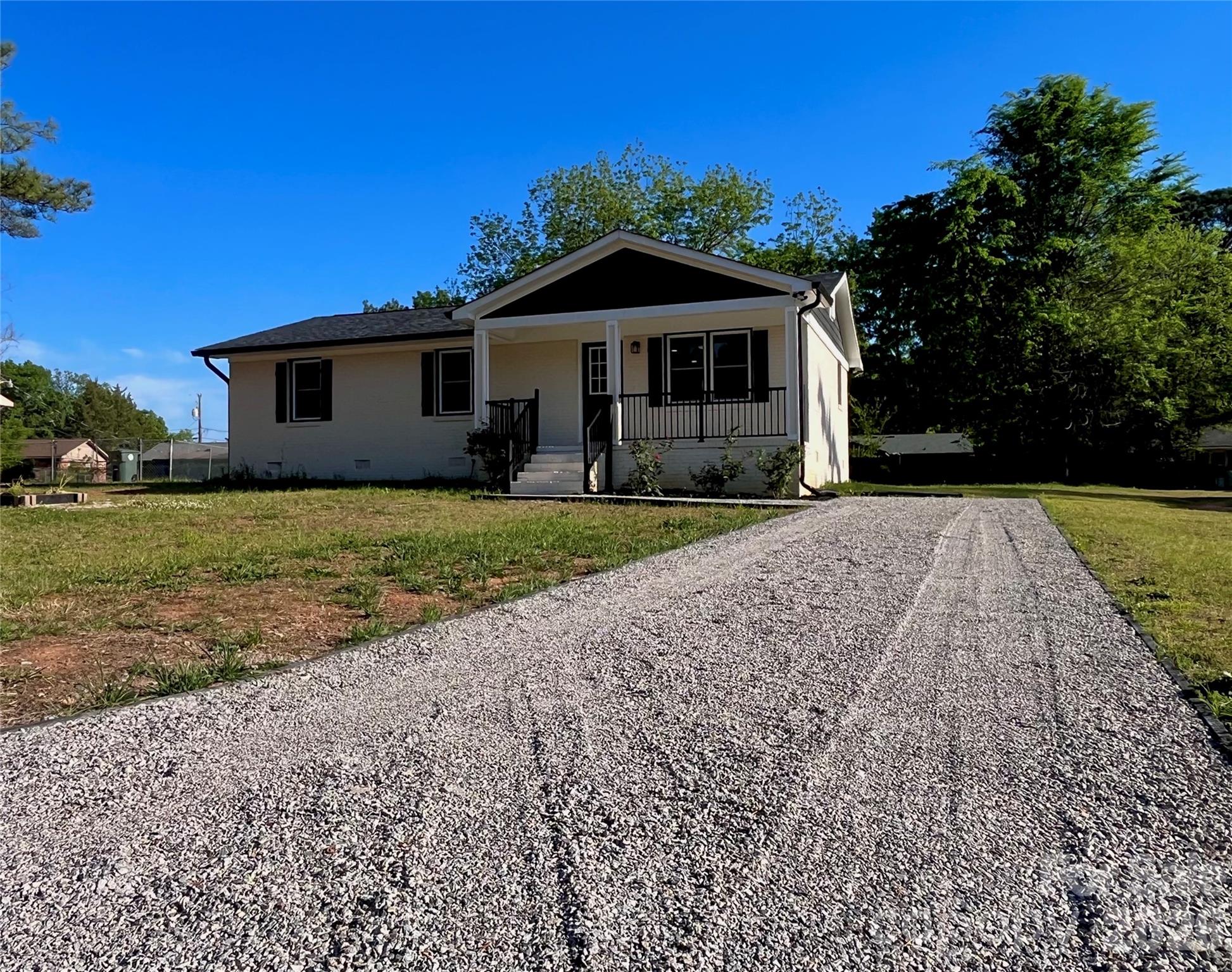 102 Arbor Court — Chester