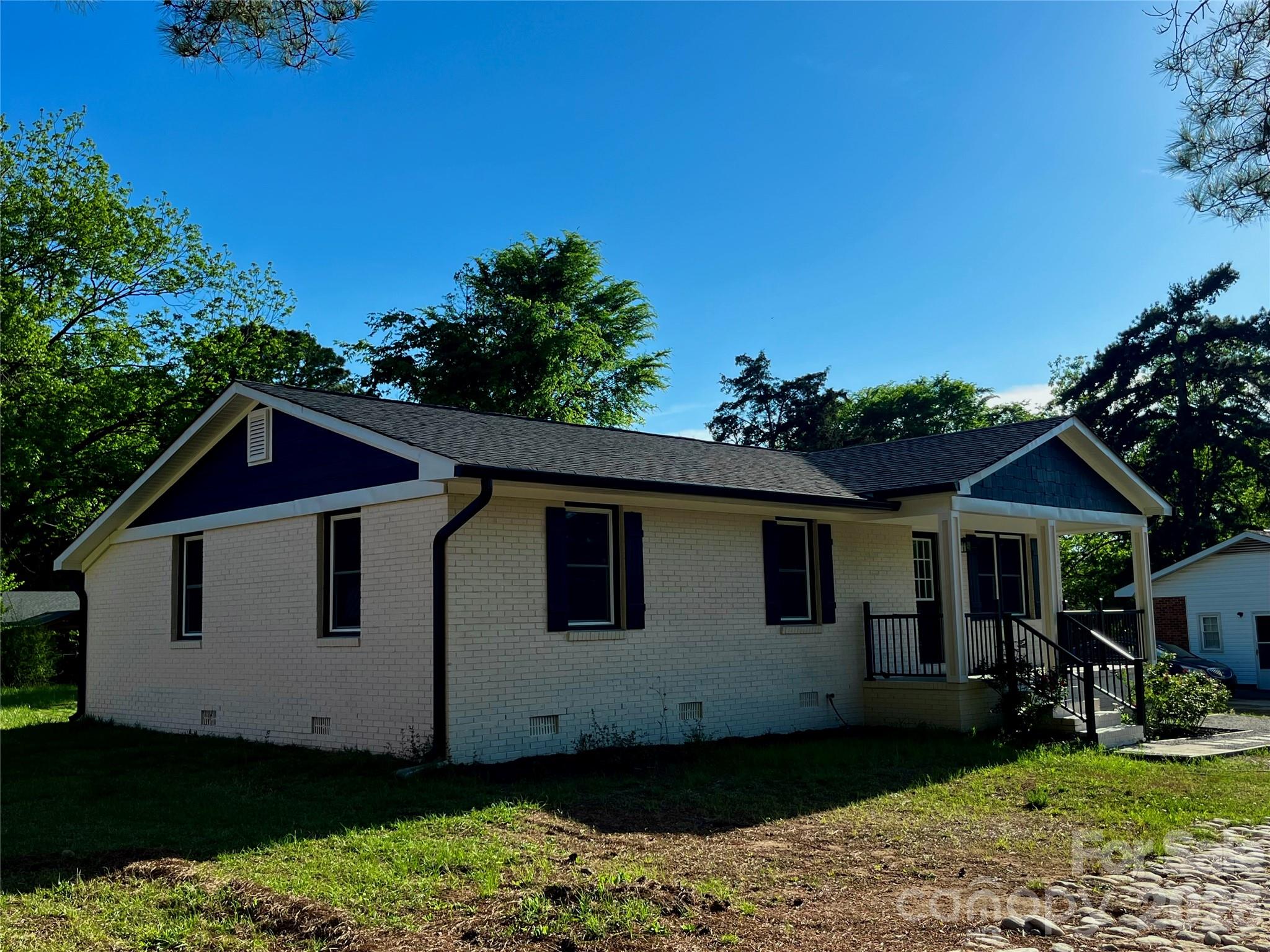 102 Arbor Court — Chester