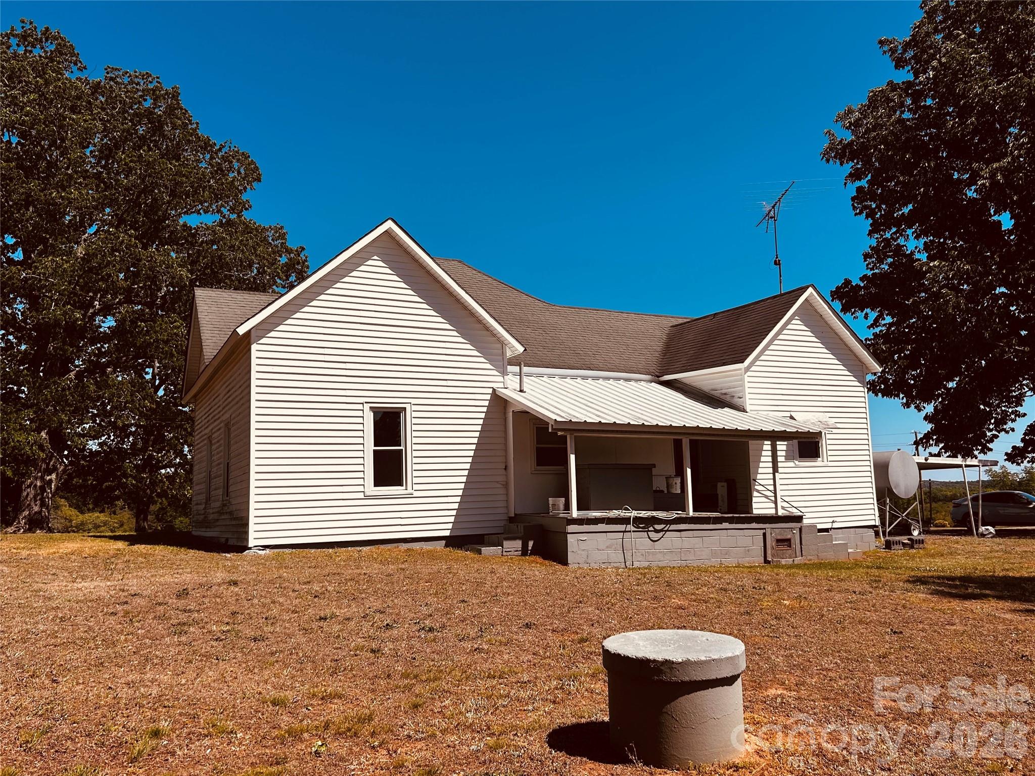 6546 W NC 10 Highway — Vale