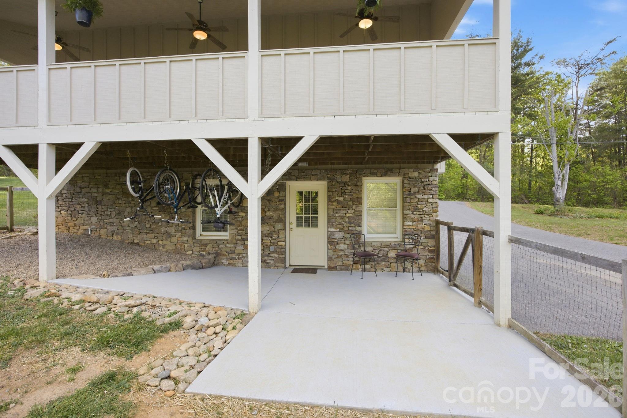 612 Christian Creek Road — Swannanoa