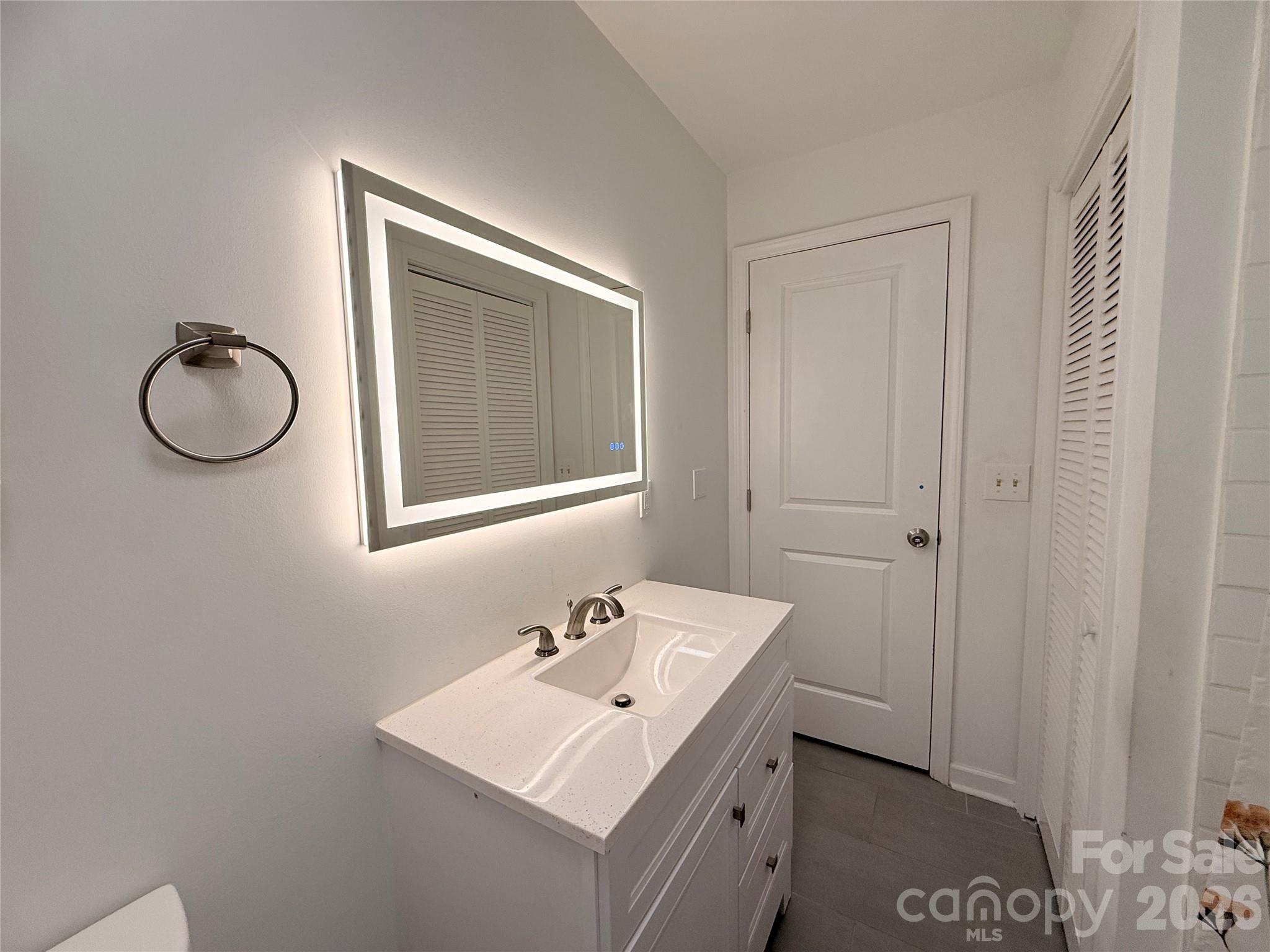 401 Rutland Drive — Charlotte