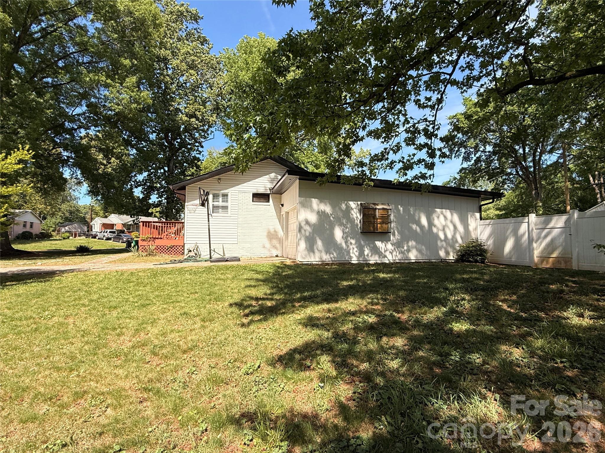 401 Rutland Drive — Charlotte