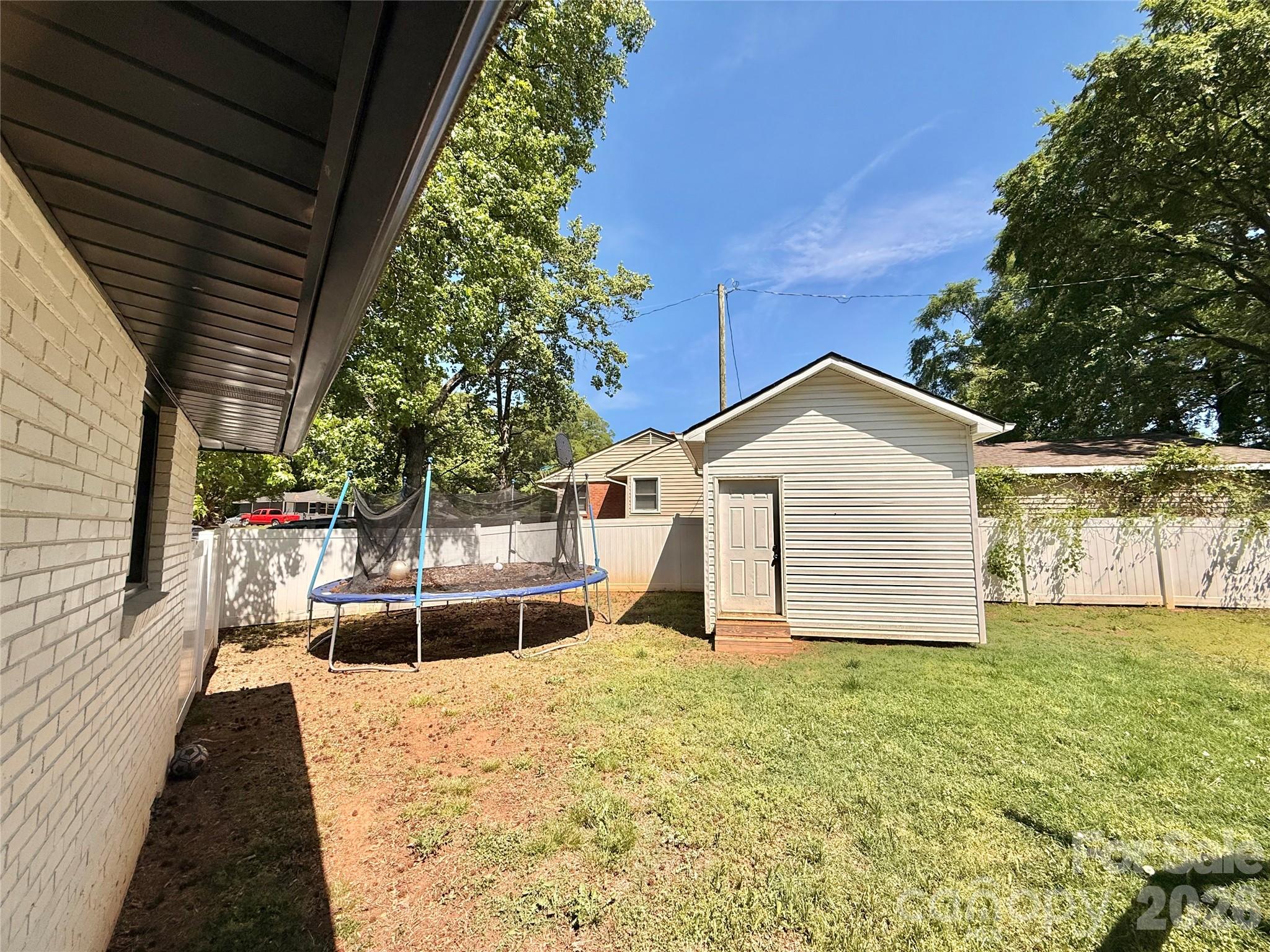 401 Rutland Drive — Charlotte