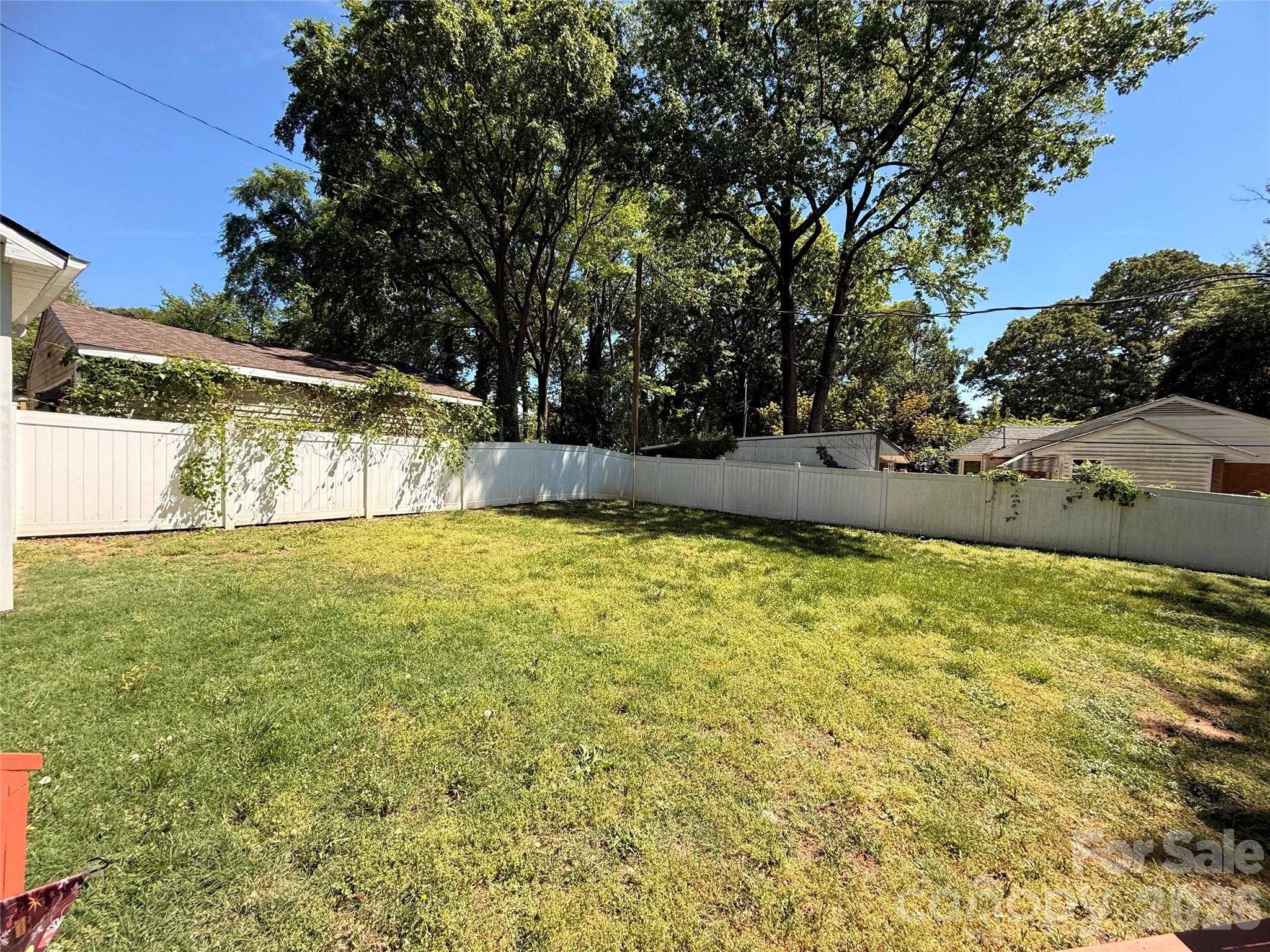 401 Rutland Drive — Charlotte