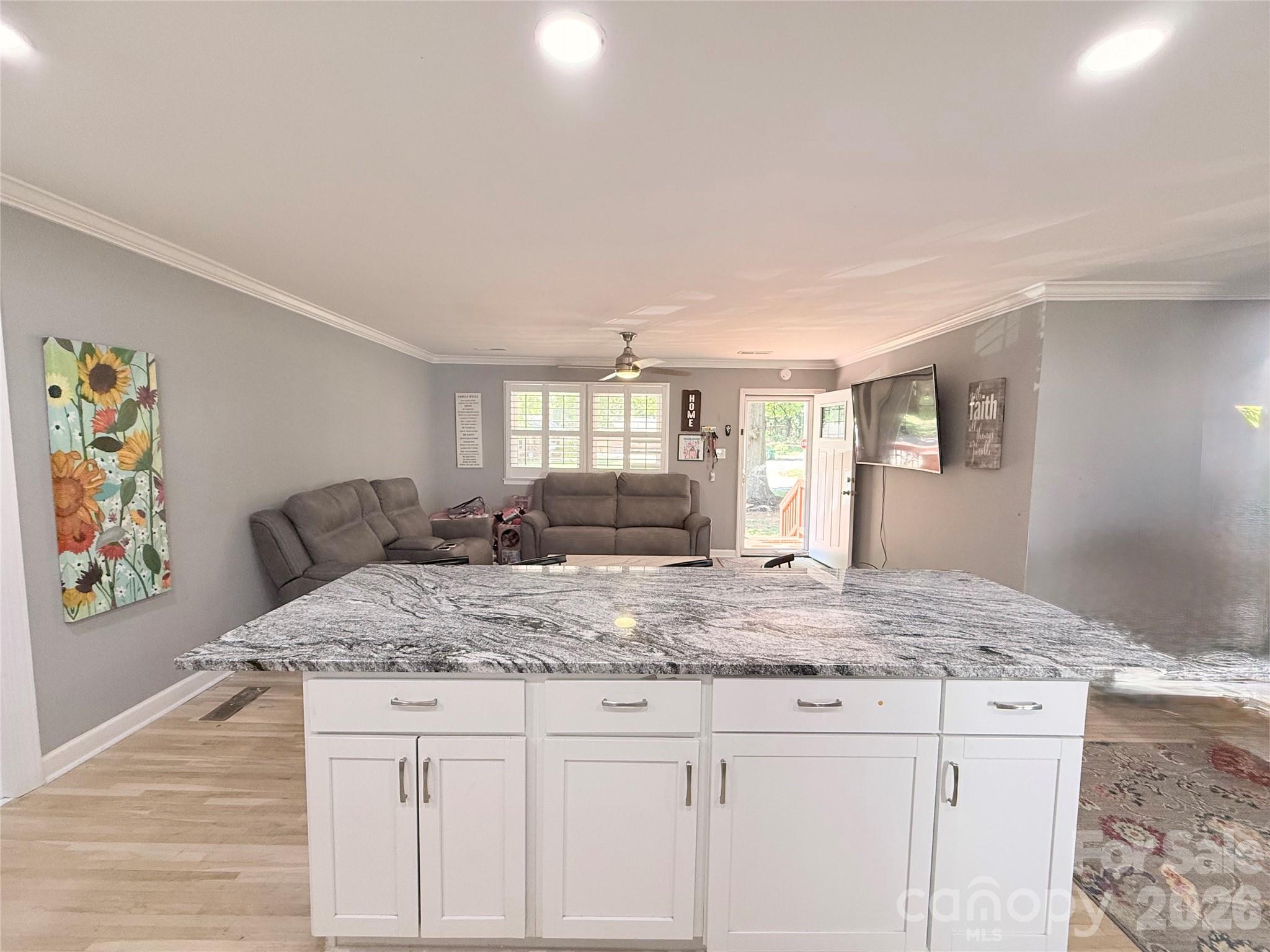 401 Rutland Drive — Charlotte