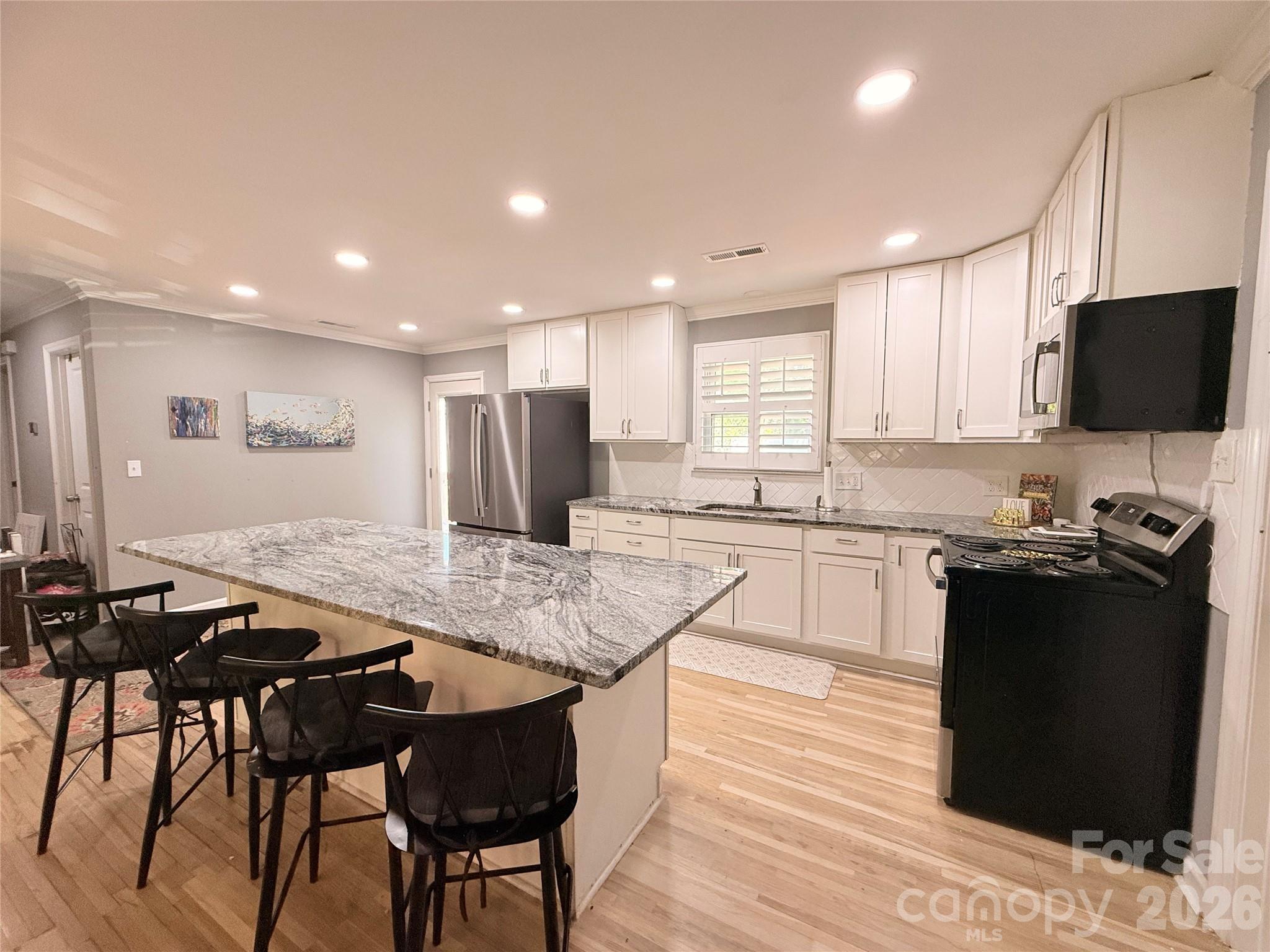 401 Rutland Drive — Charlotte