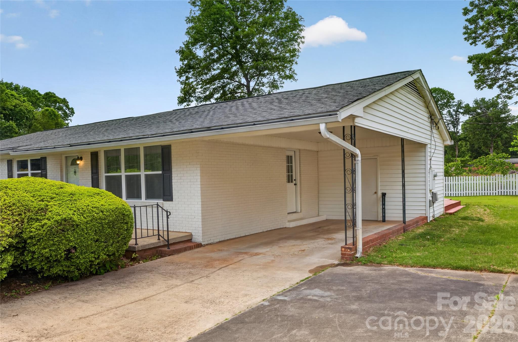 4429 Dawnwood Drive — Gastonia