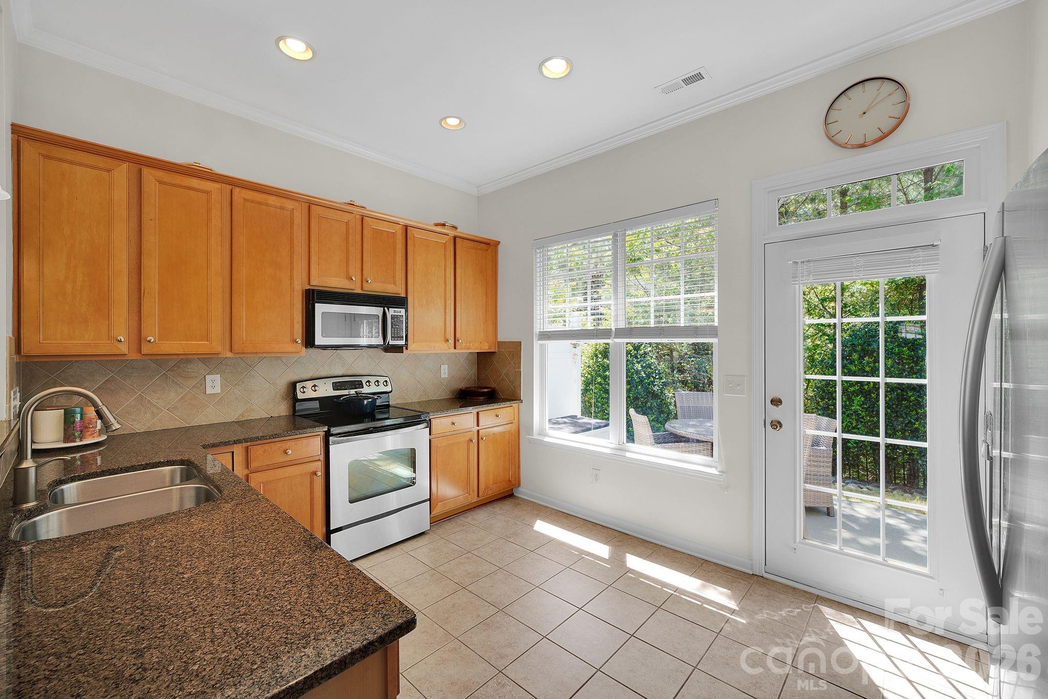 602 Pine Links Drive — Tega Cay