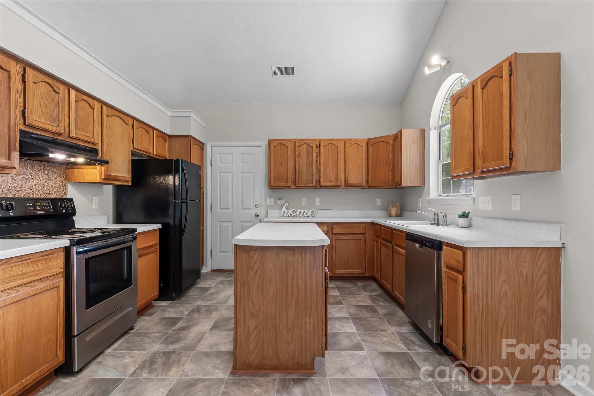11823 Harris Ridge Drive — Charlotte