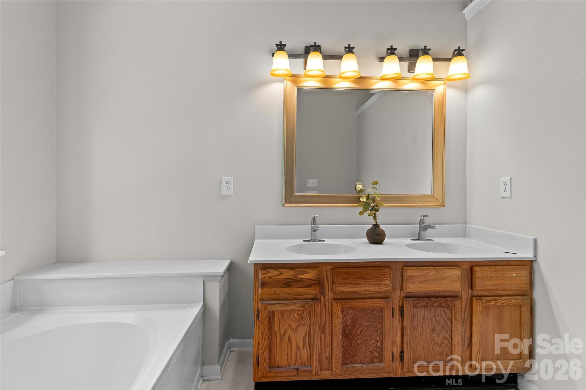 11823 Harris Ridge Drive — Charlotte