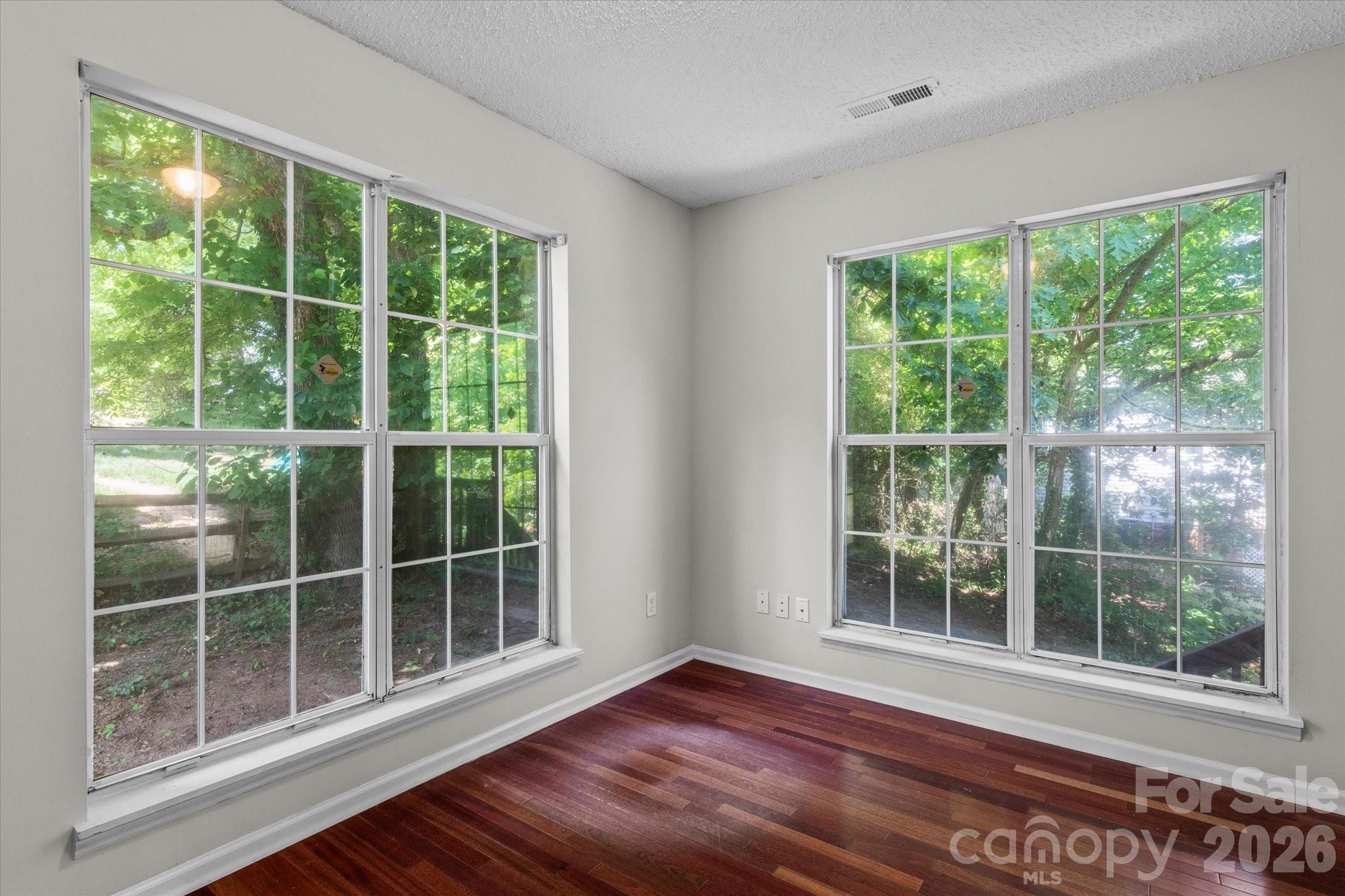 11823 Harris Ridge Drive — Charlotte