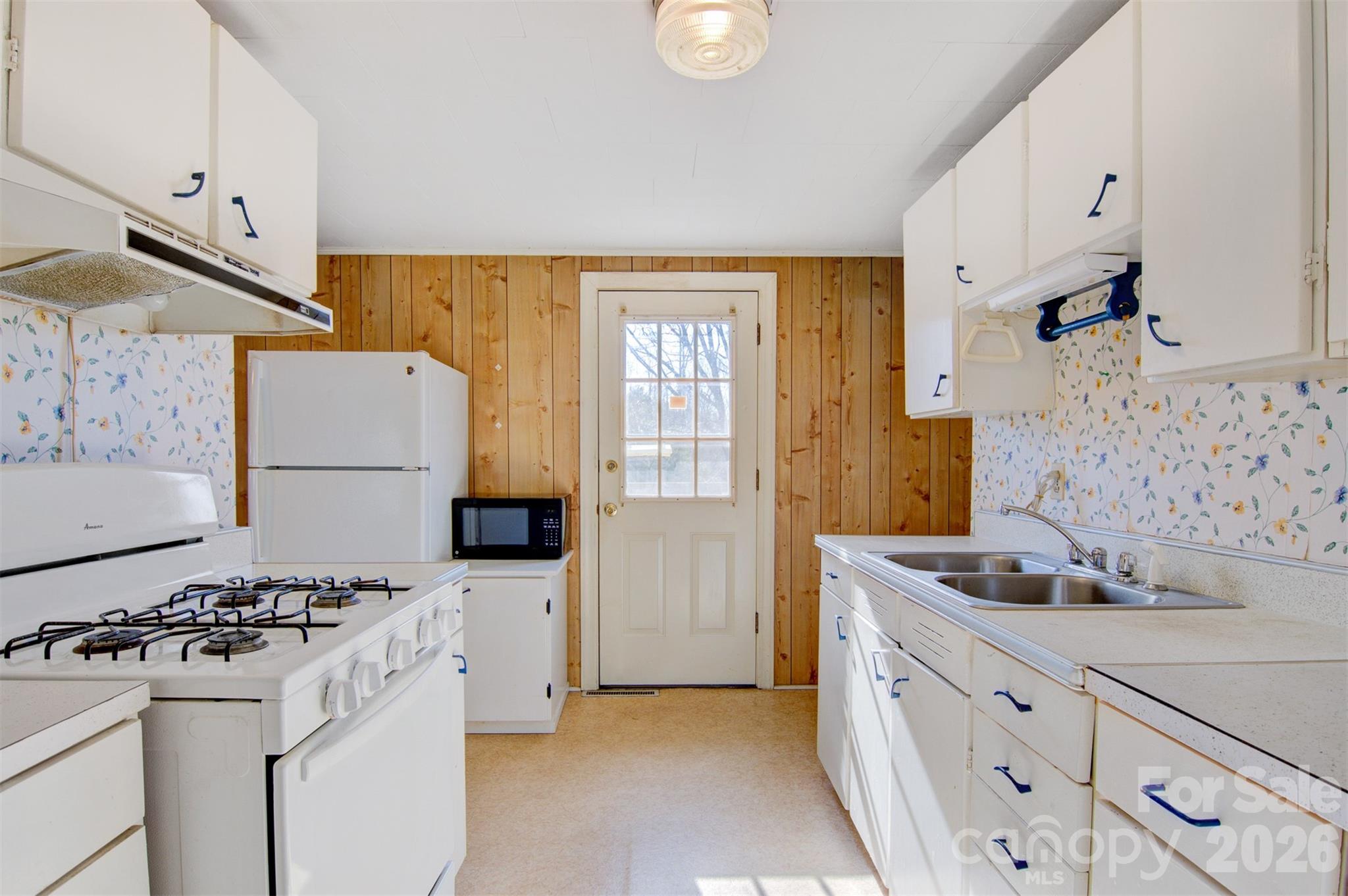 24 W Berkley Street — Granite Falls