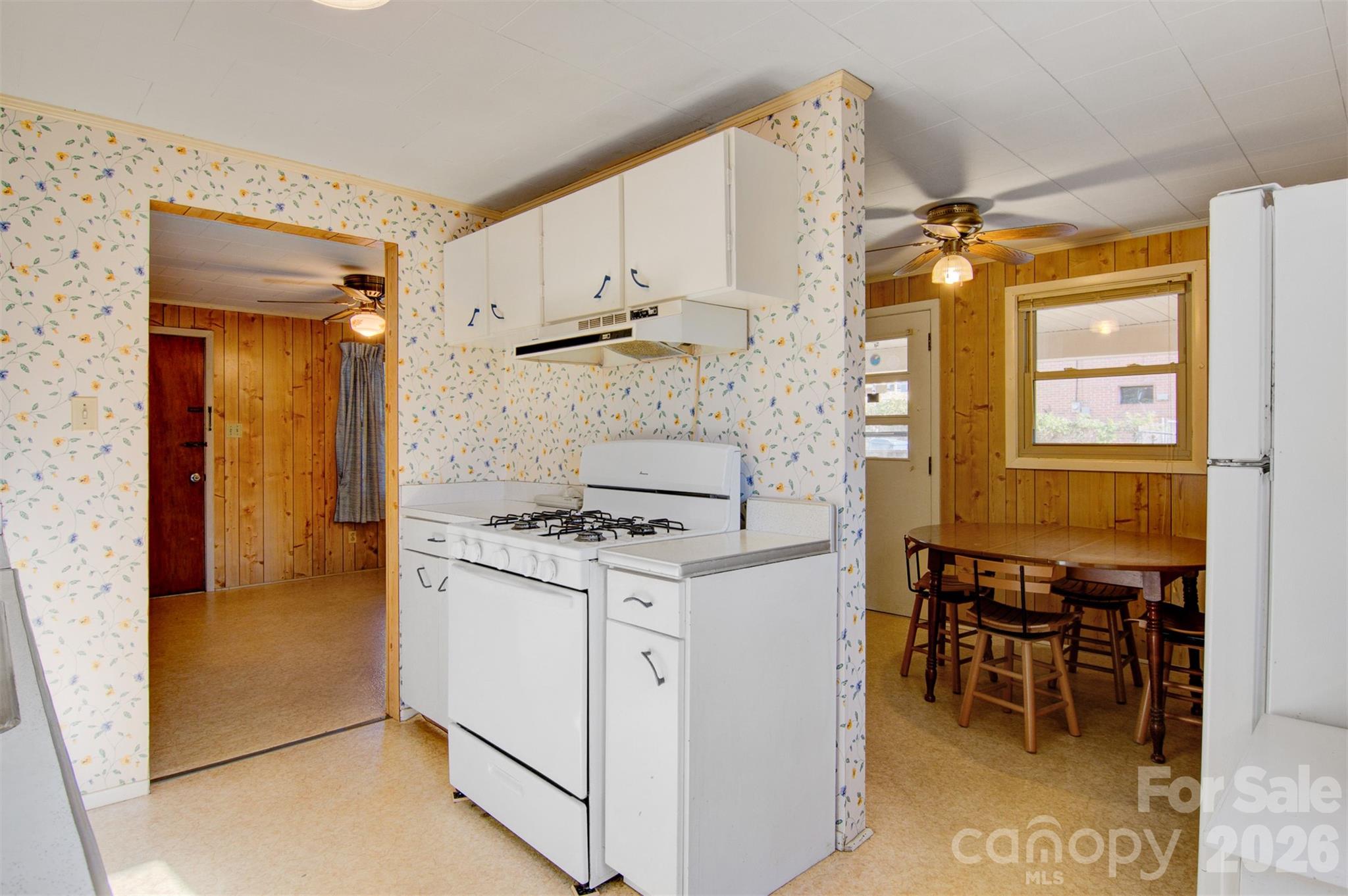 24 W Berkley Street — Granite Falls