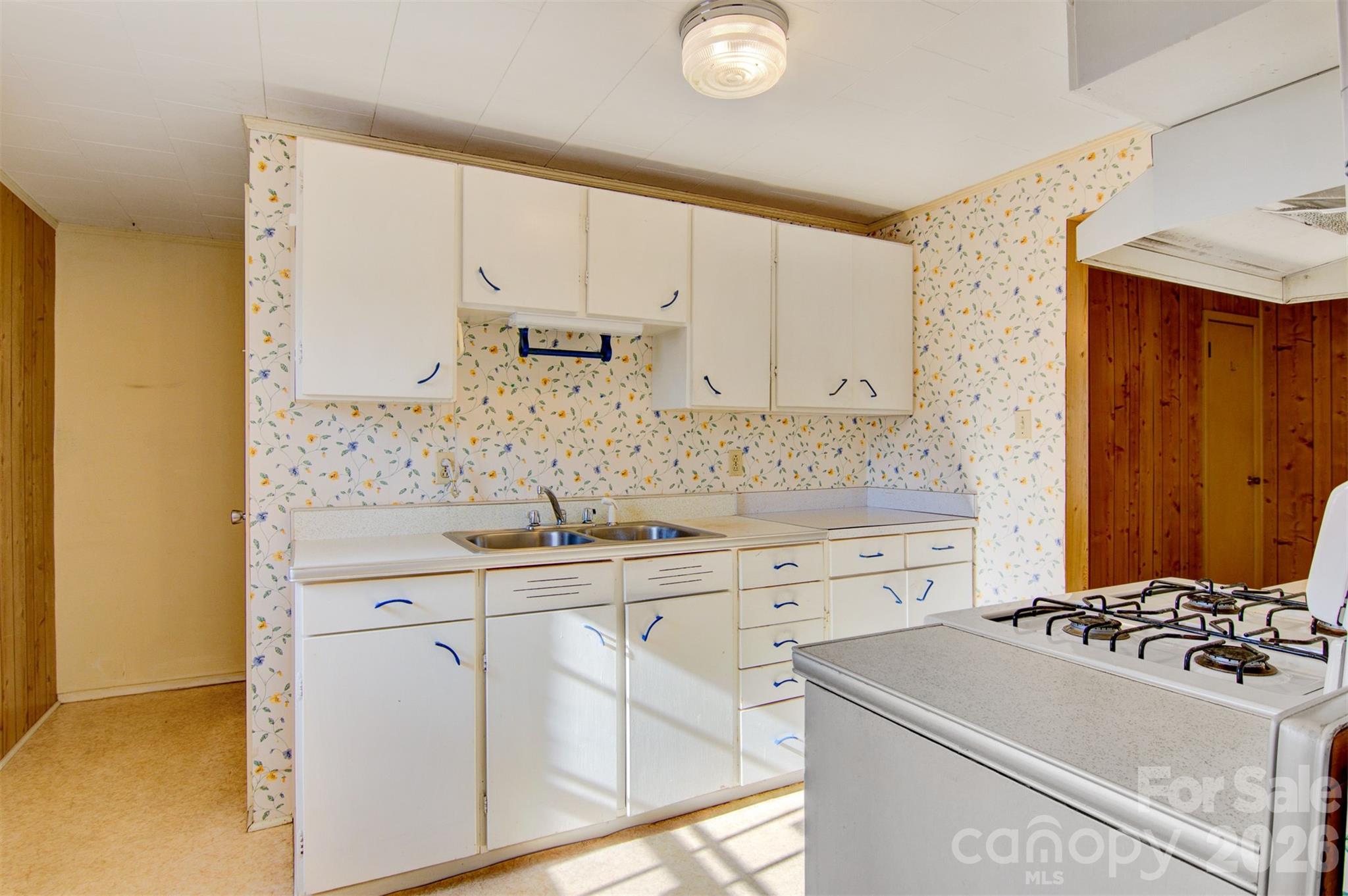 24 W Berkley Street — Granite Falls