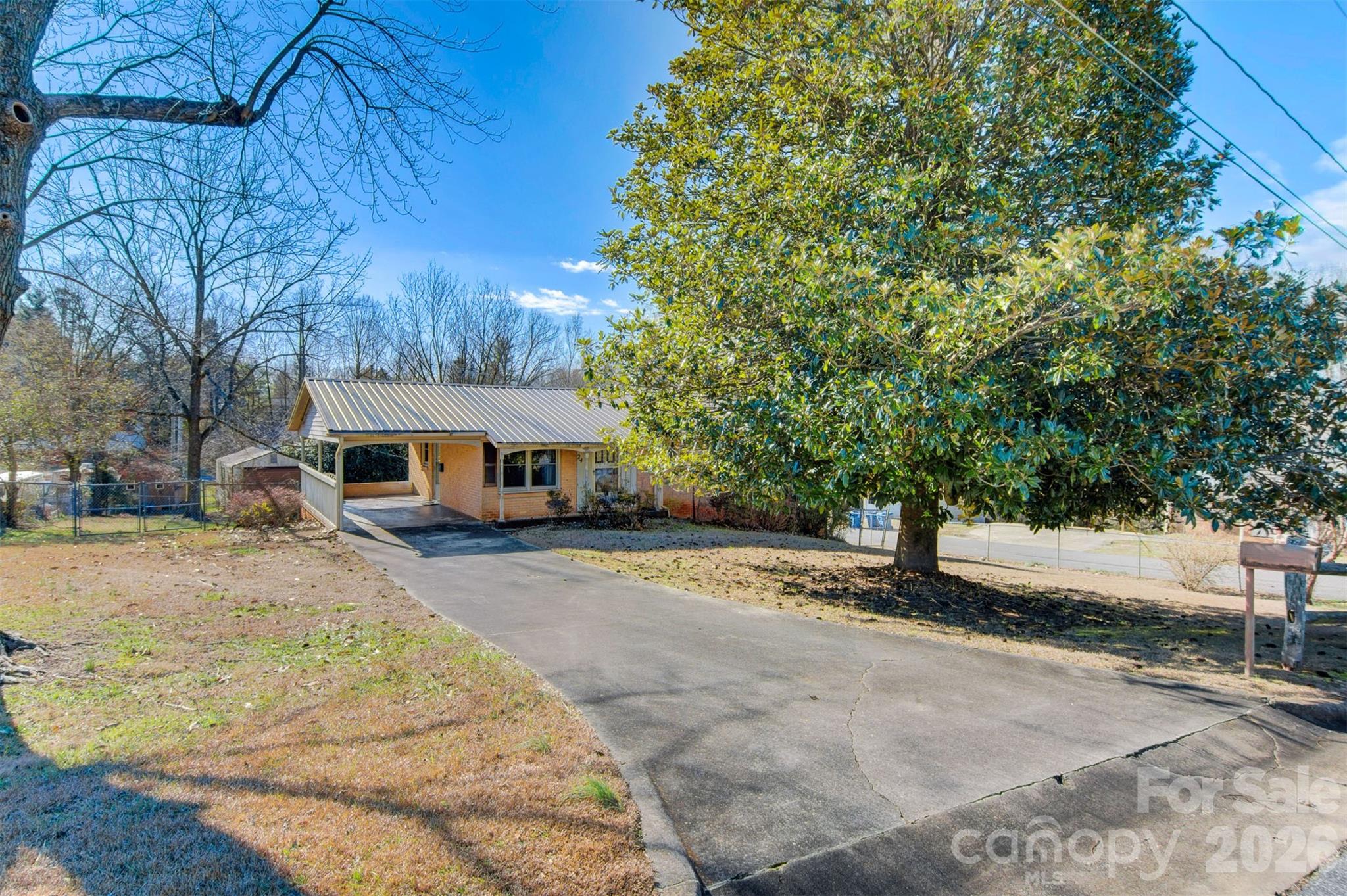 24 W Berkley Street — Granite Falls