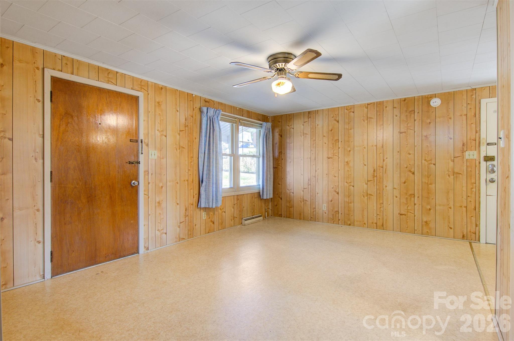 24 W Berkley Street — Granite Falls