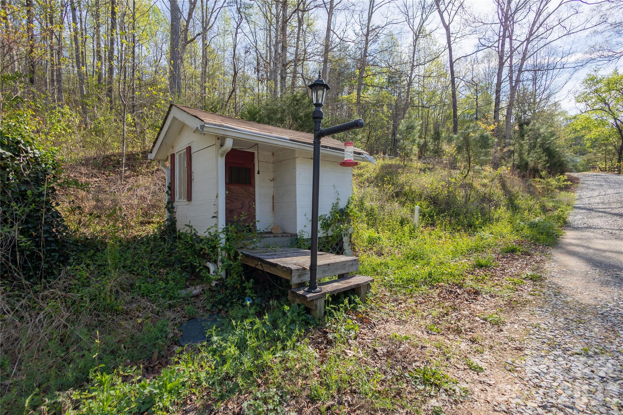261 Groves Parkway — Union Mills