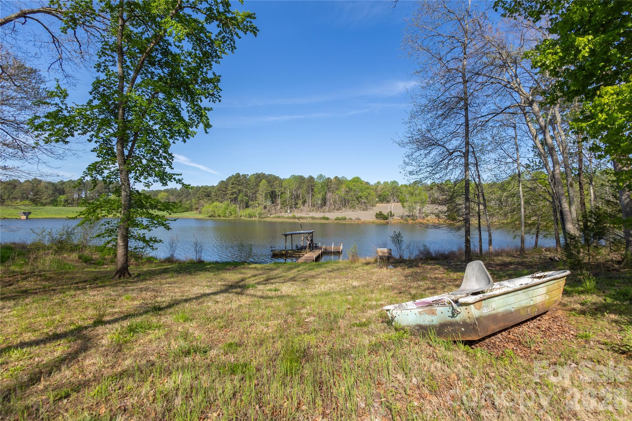 261 Groves Parkway — Union Mills