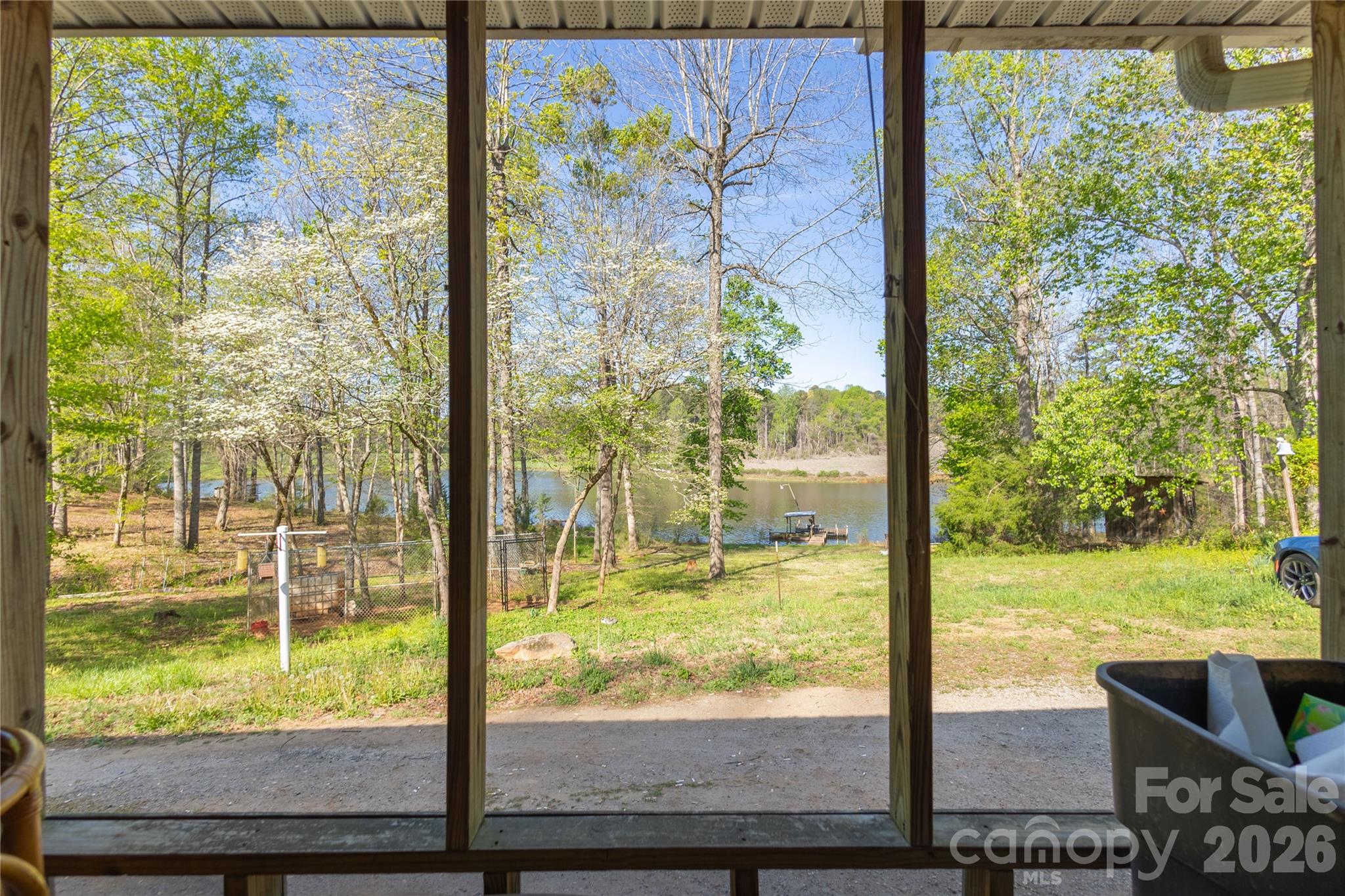 261 Groves Parkway — Union Mills