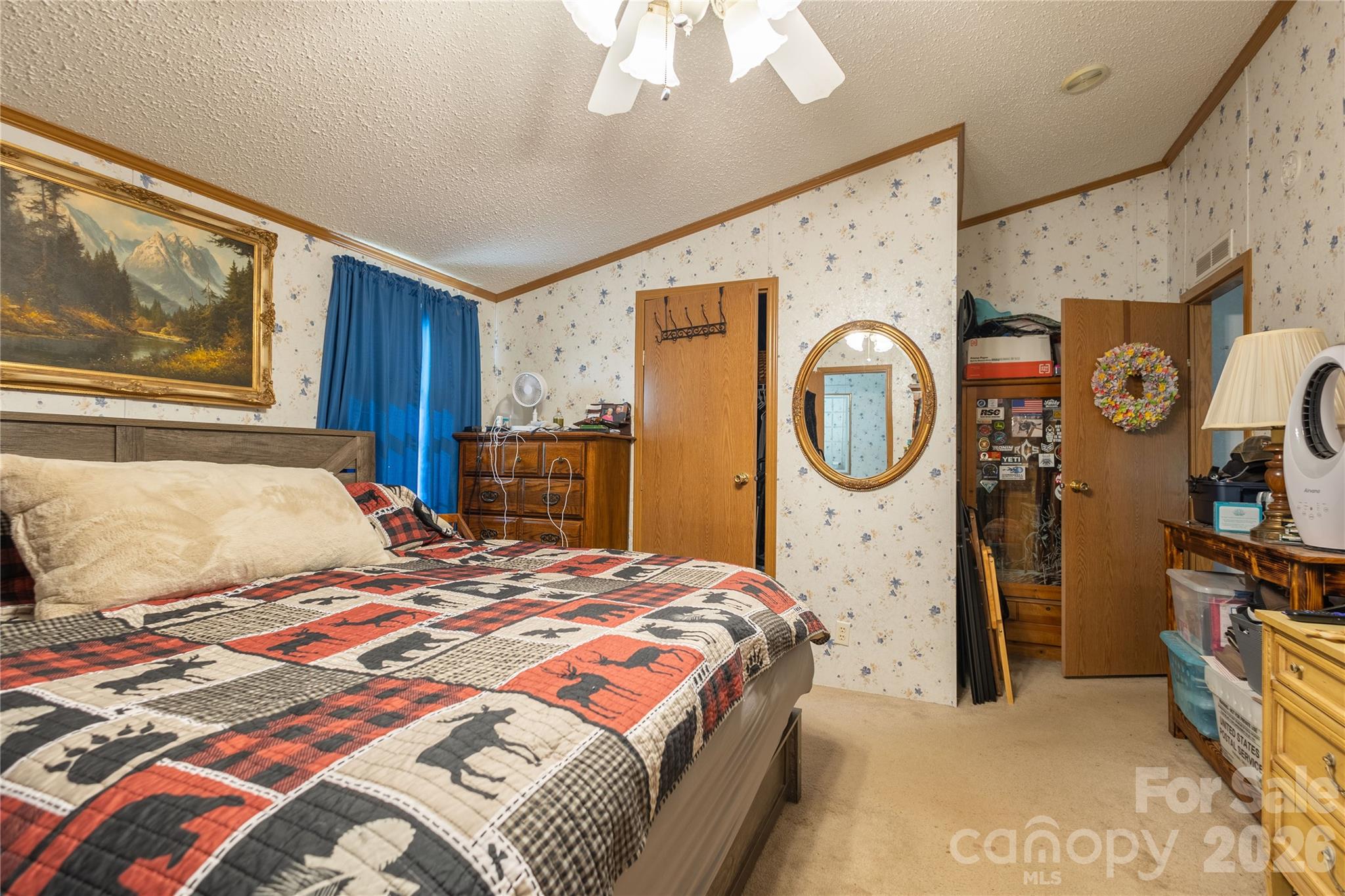261 Groves Parkway — Union Mills