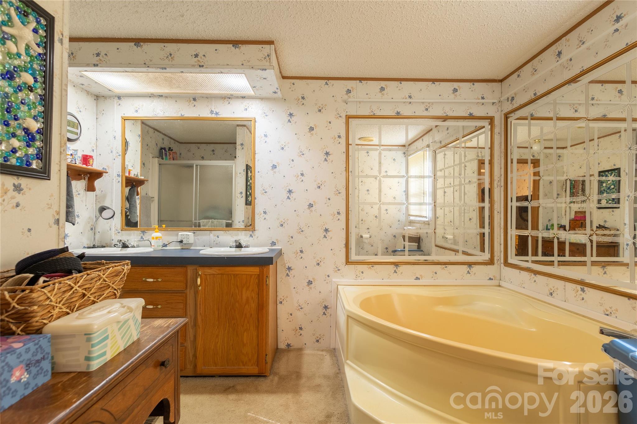 261 Groves Parkway — Union Mills