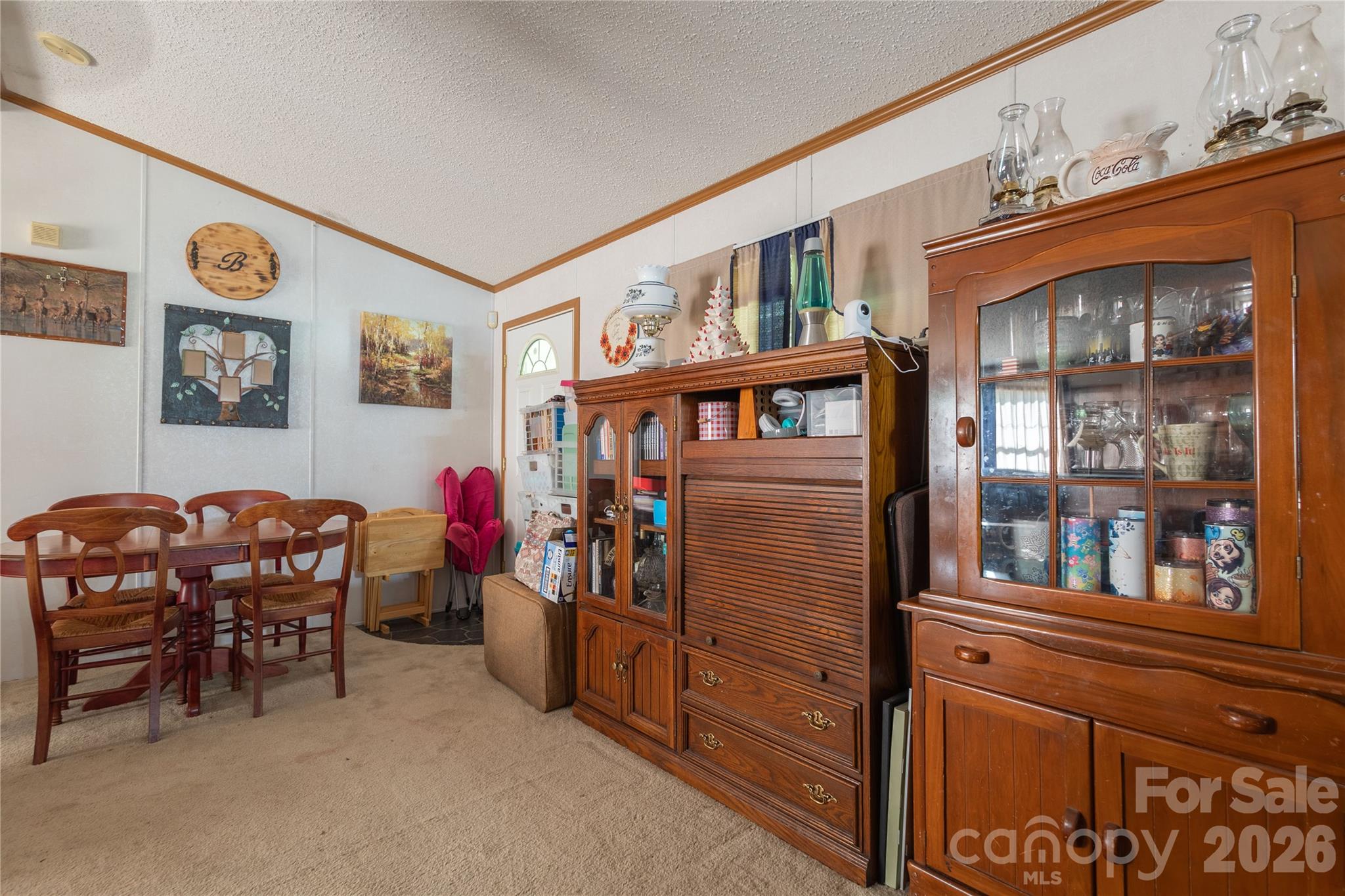 261 Groves Parkway — Union Mills