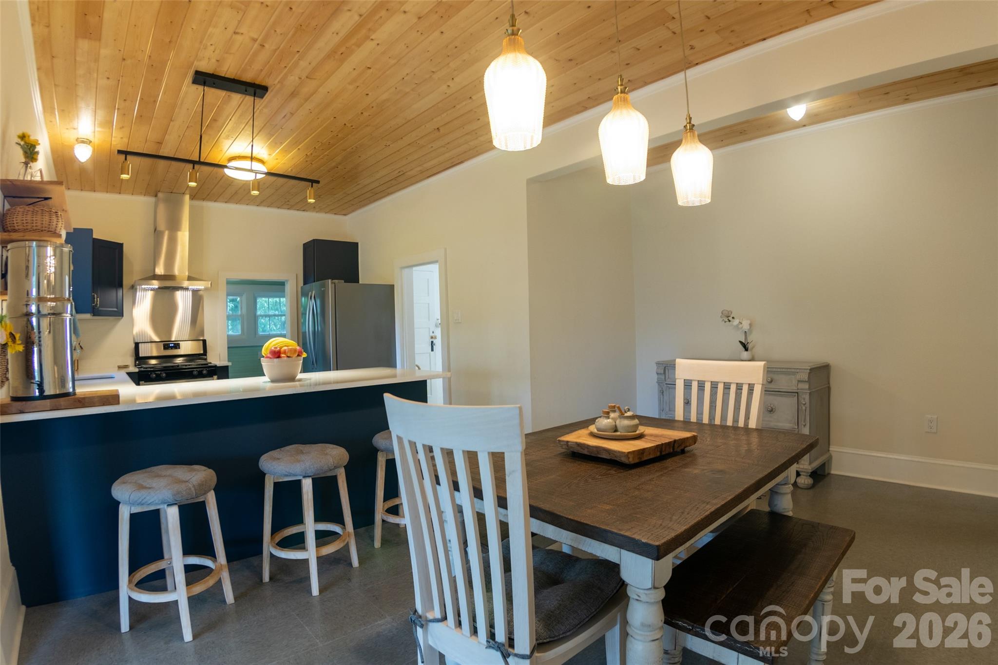 102 Cuthberson Street — Morganton