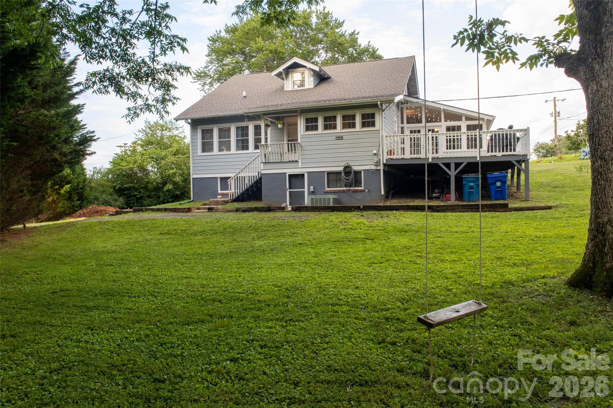 102 Cuthberson Street — Morganton