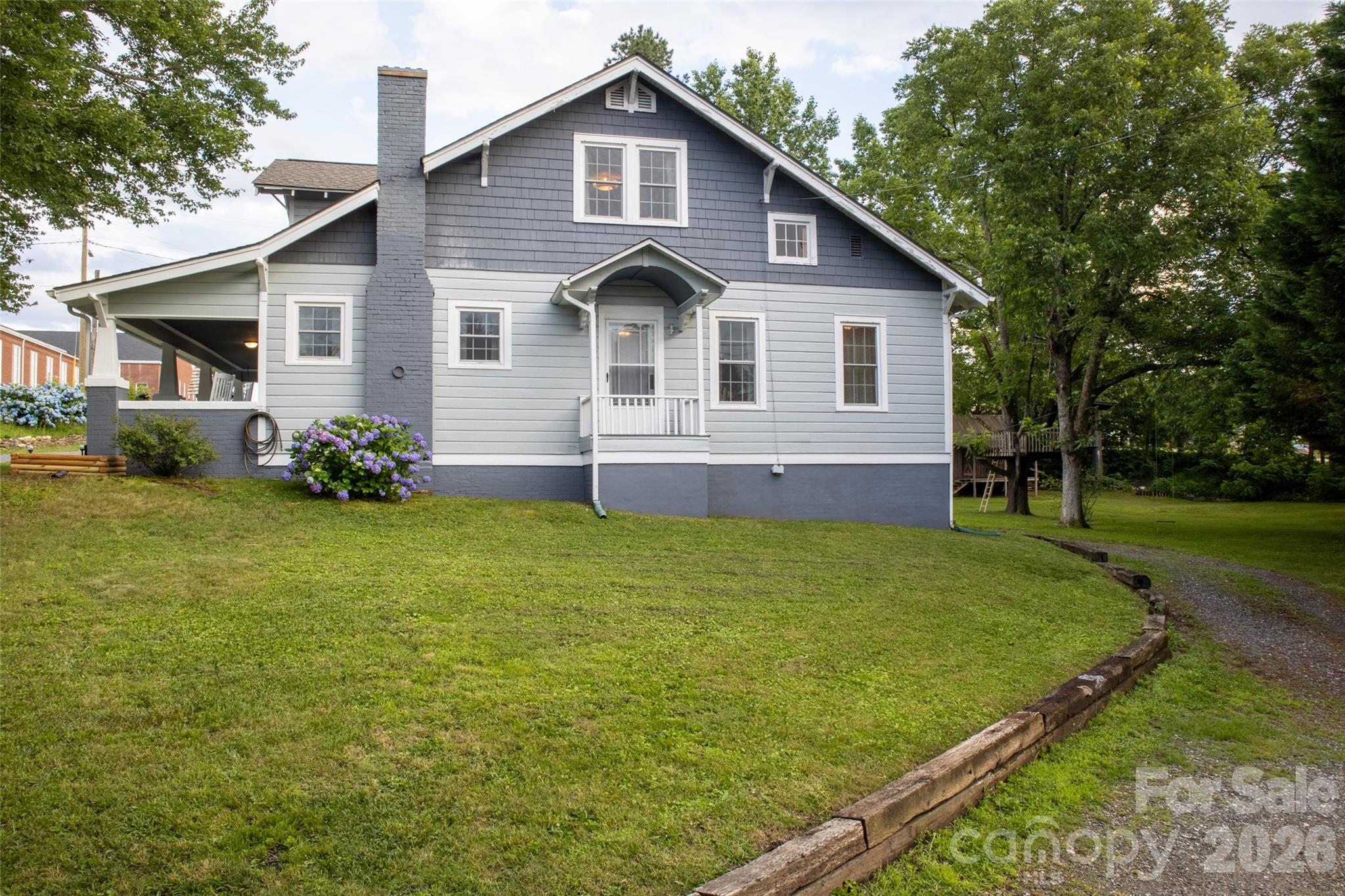 102 Cuthberson Street — Morganton