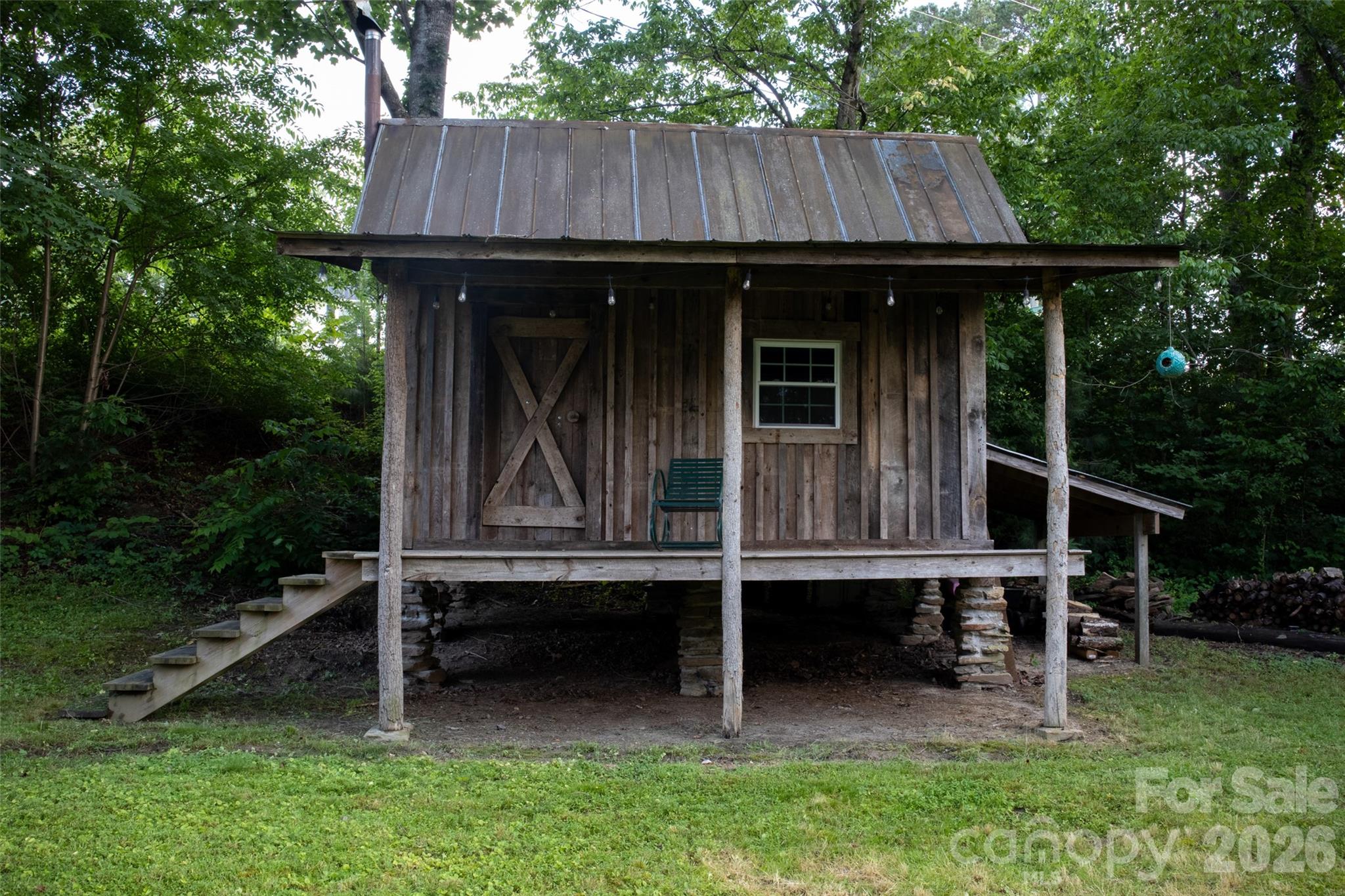 102 Cuthberson Street — Morganton