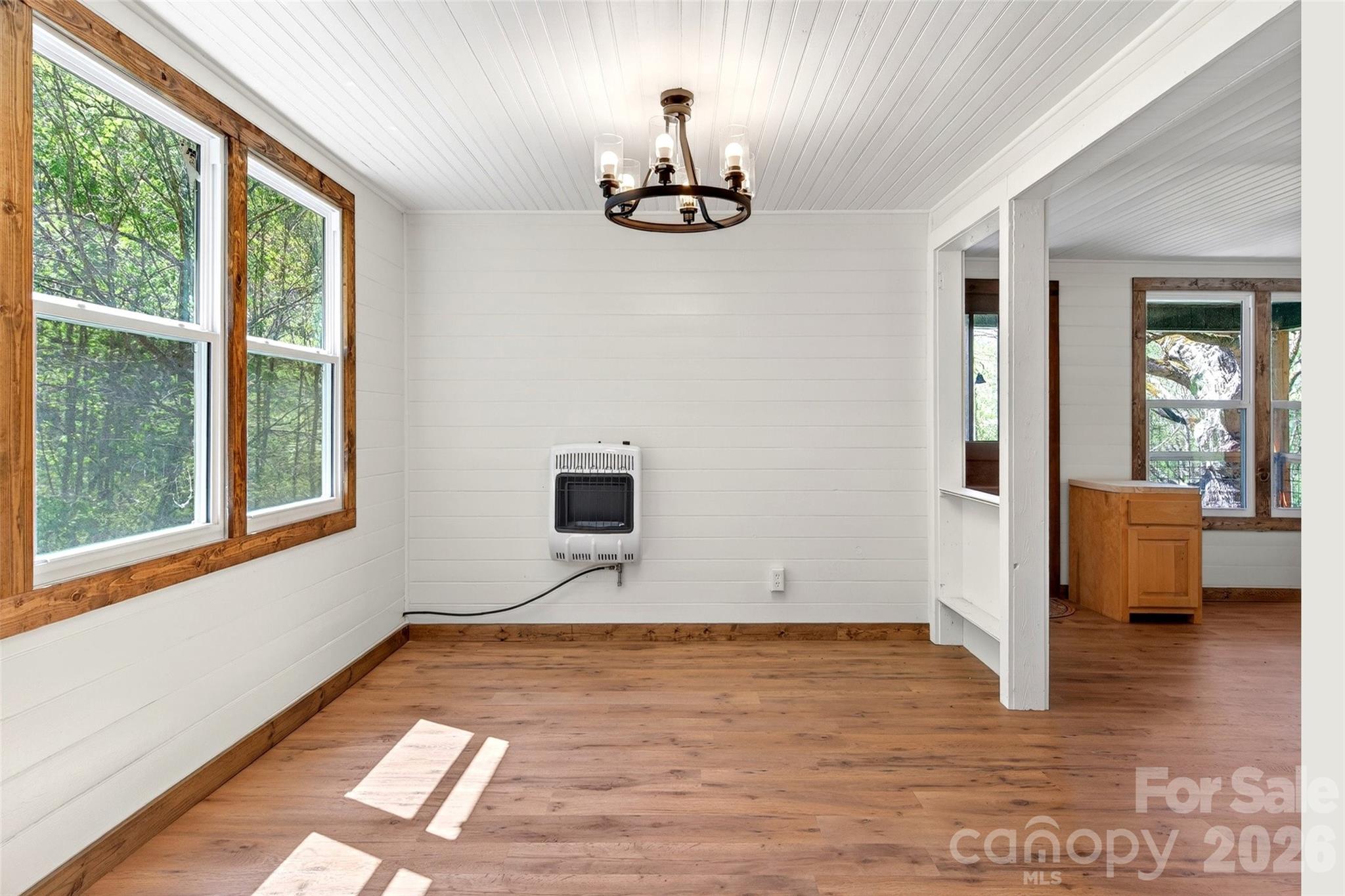 488 Cad Campbell Road — Bakersville