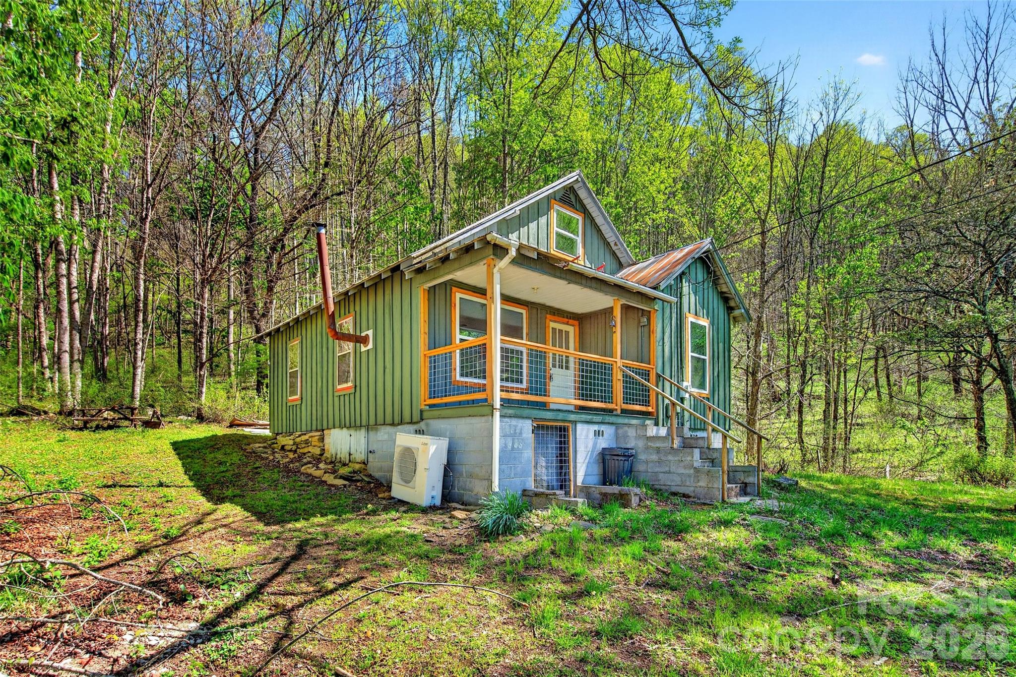 488 Cad Campbell Road — Bakersville