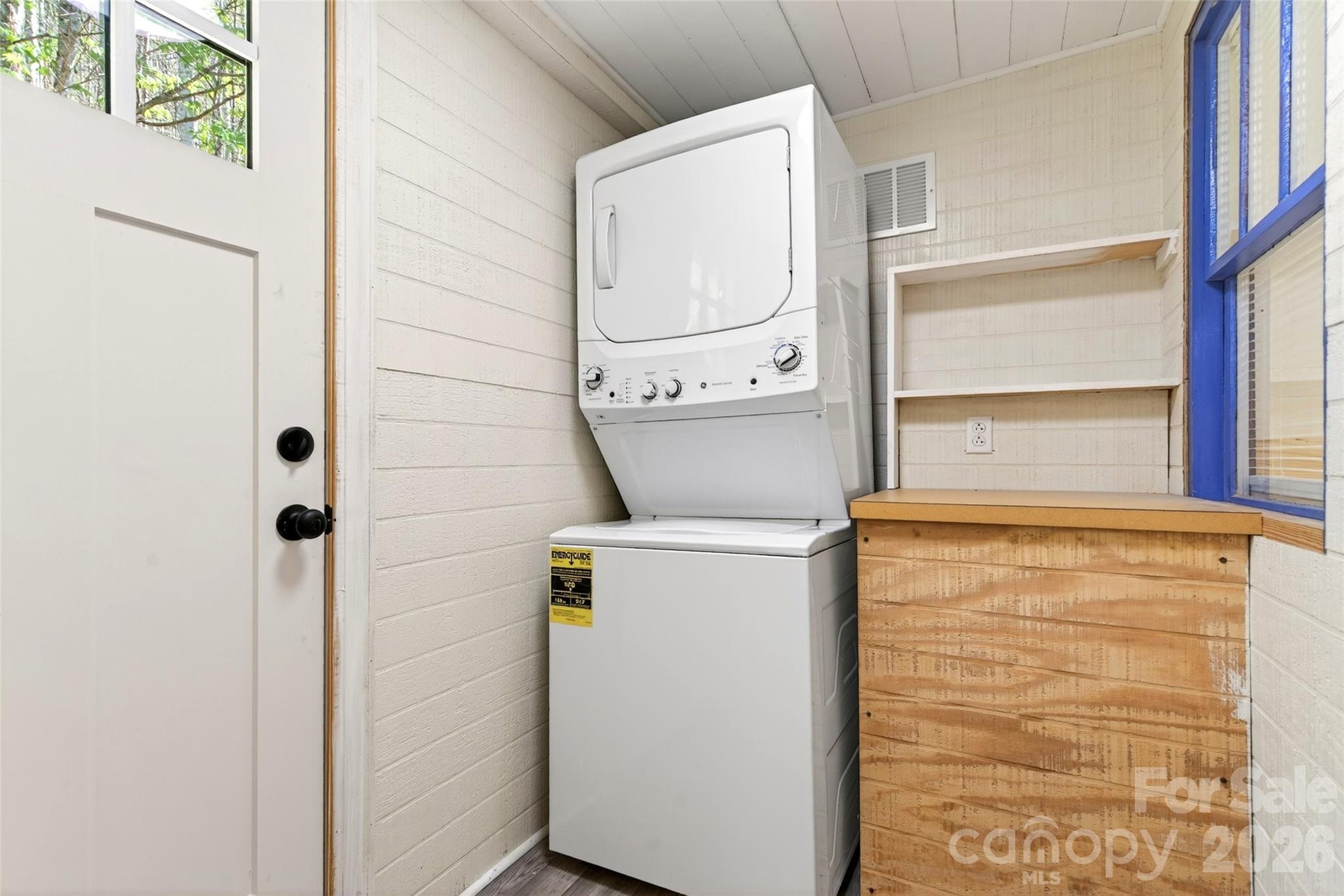 488 Cad Campbell Road — Bakersville
