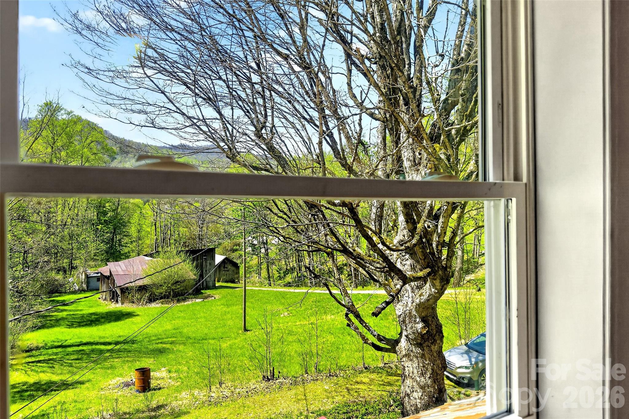 488 Cad Campbell Road — Bakersville