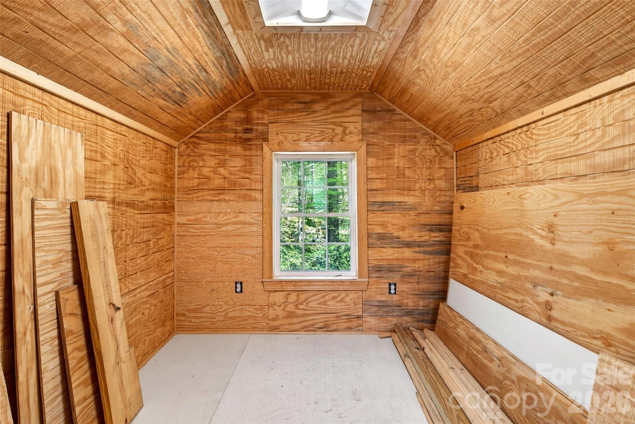 488 Cad Campbell Road — Bakersville
