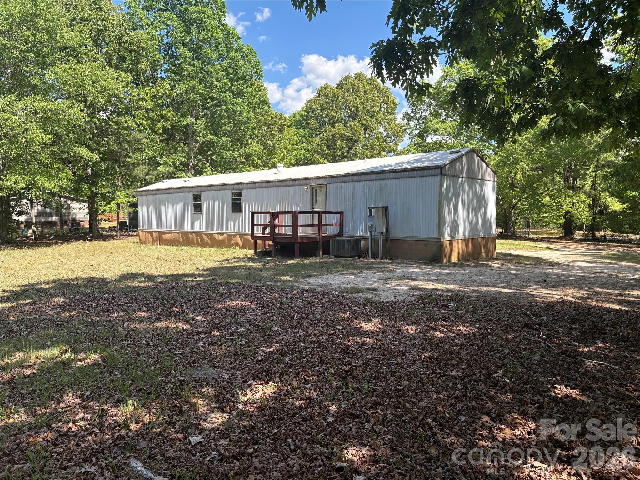 888 Old Mill Road — Richburg