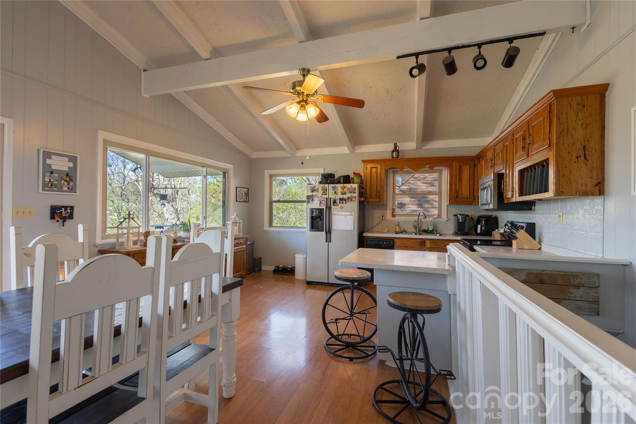 344 Pine Ridge Trail — Almond