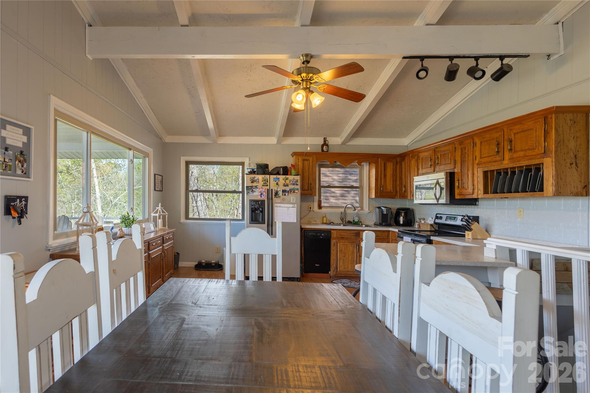 344 Pine Ridge Trail — Almond