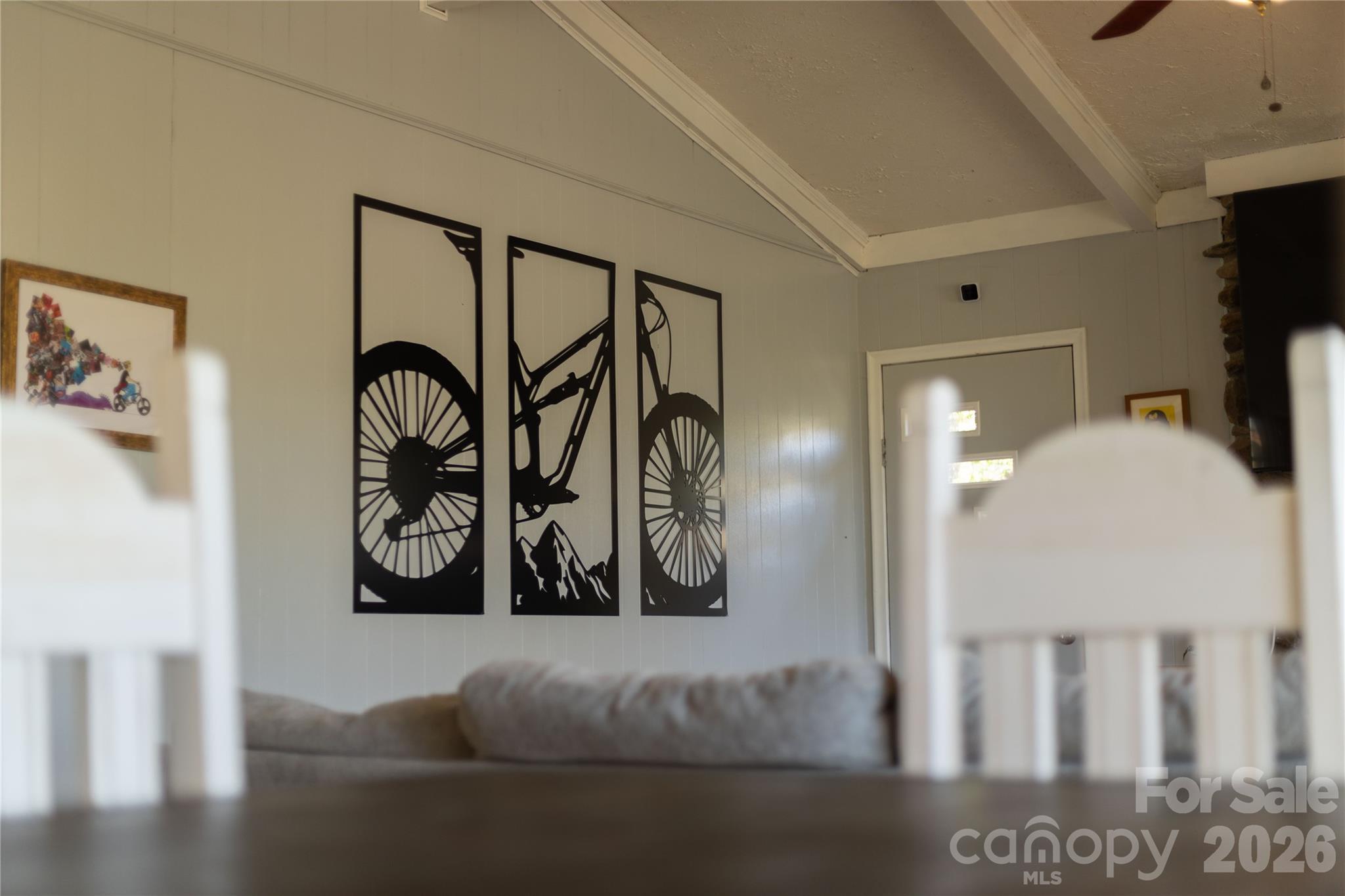 344 Pine Ridge Trail — Almond