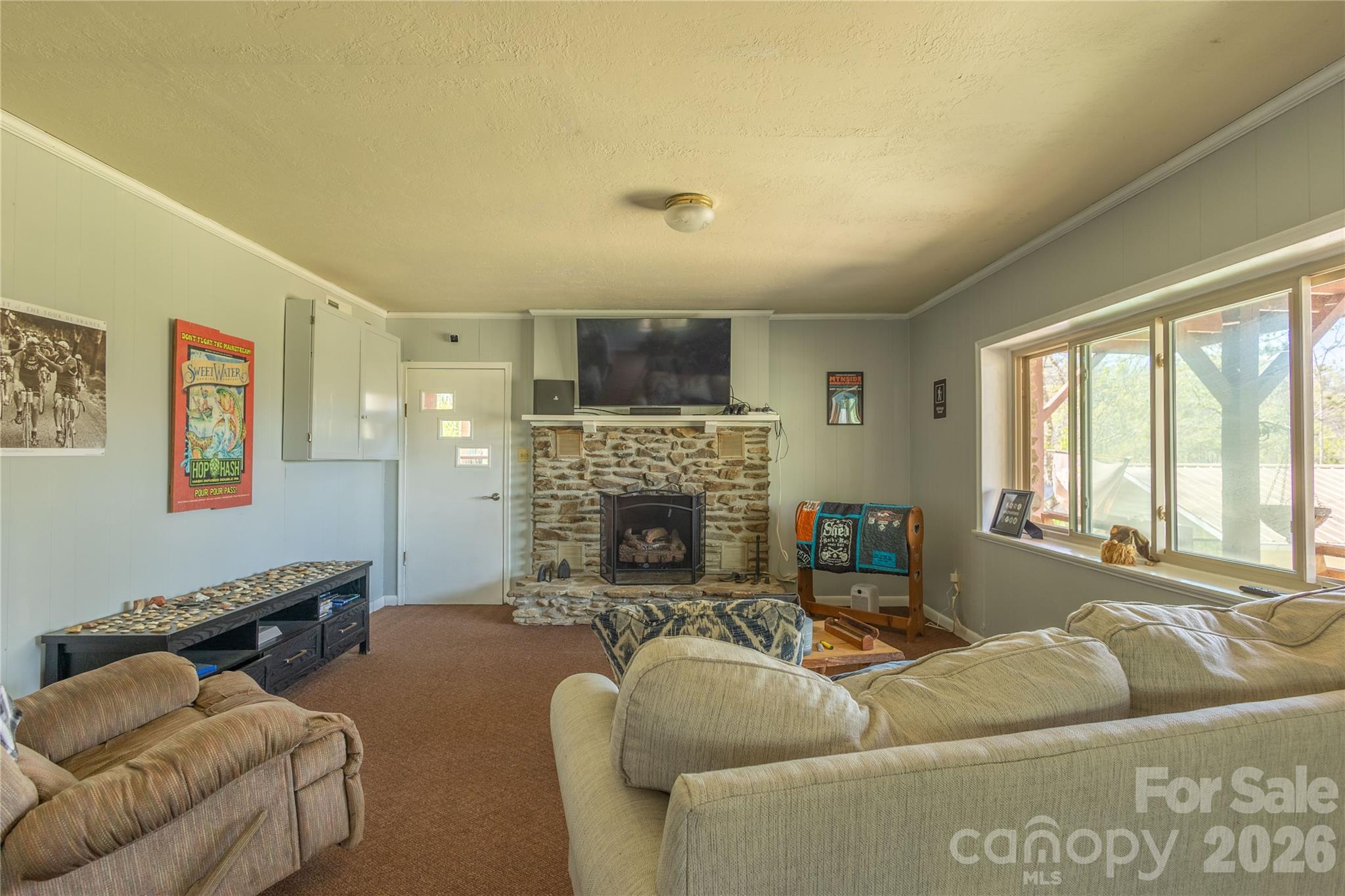 344 Pine Ridge Trail — Almond