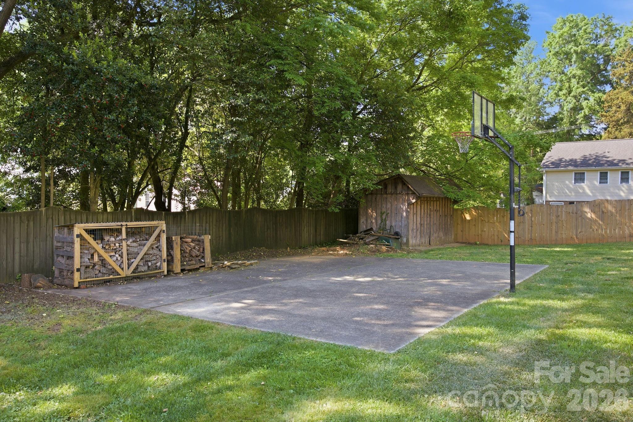 452 Union Street S — Concord