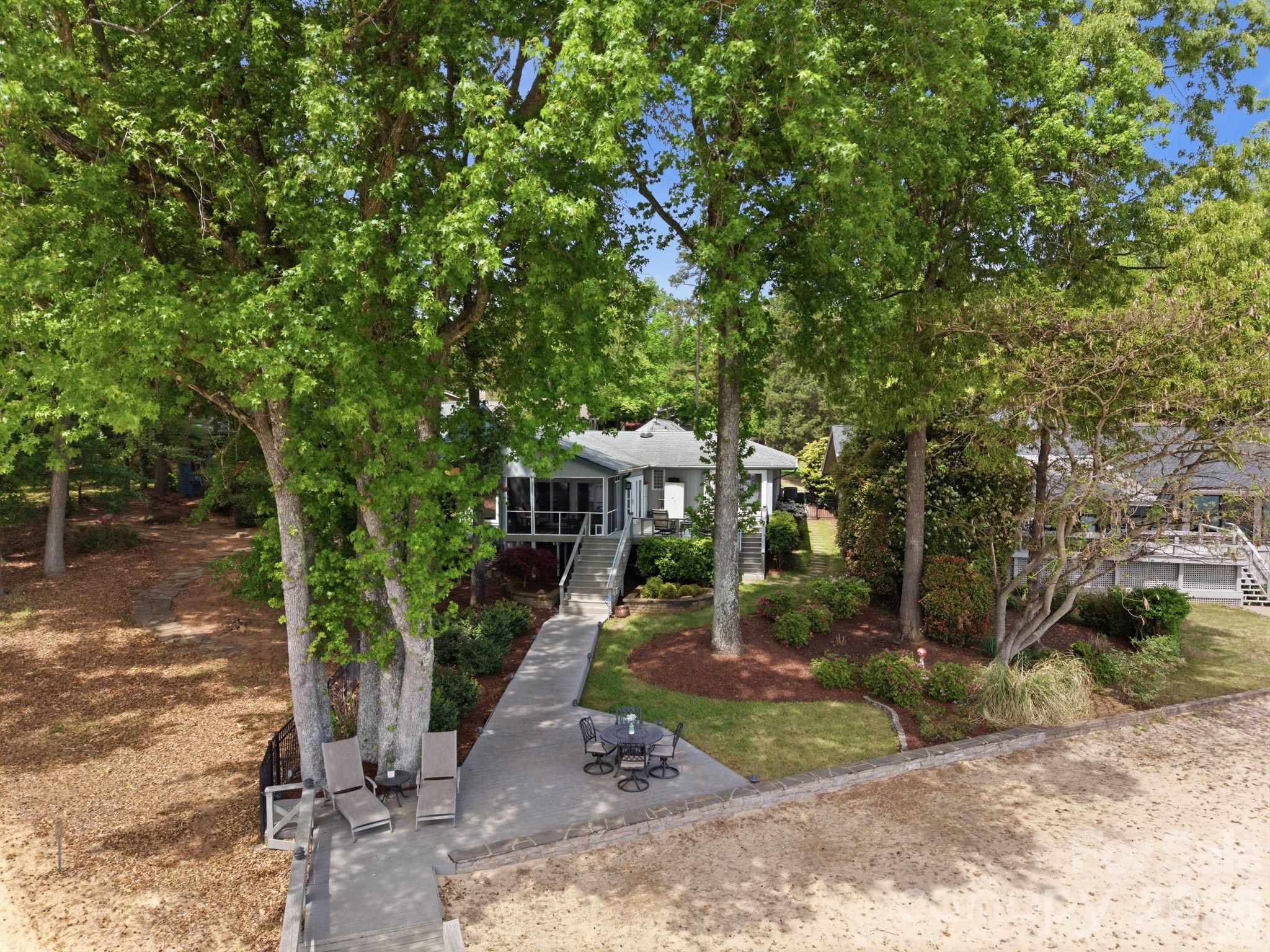 14 King Haigler Chase Court — Clover