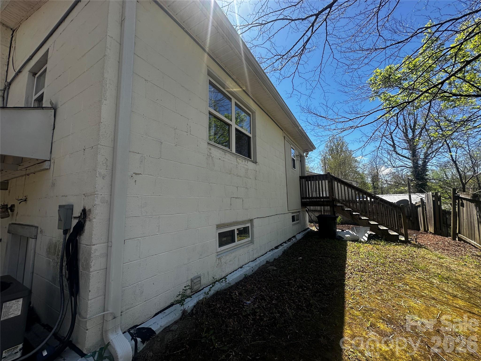 7 Poplar Drive — Spruce Pine