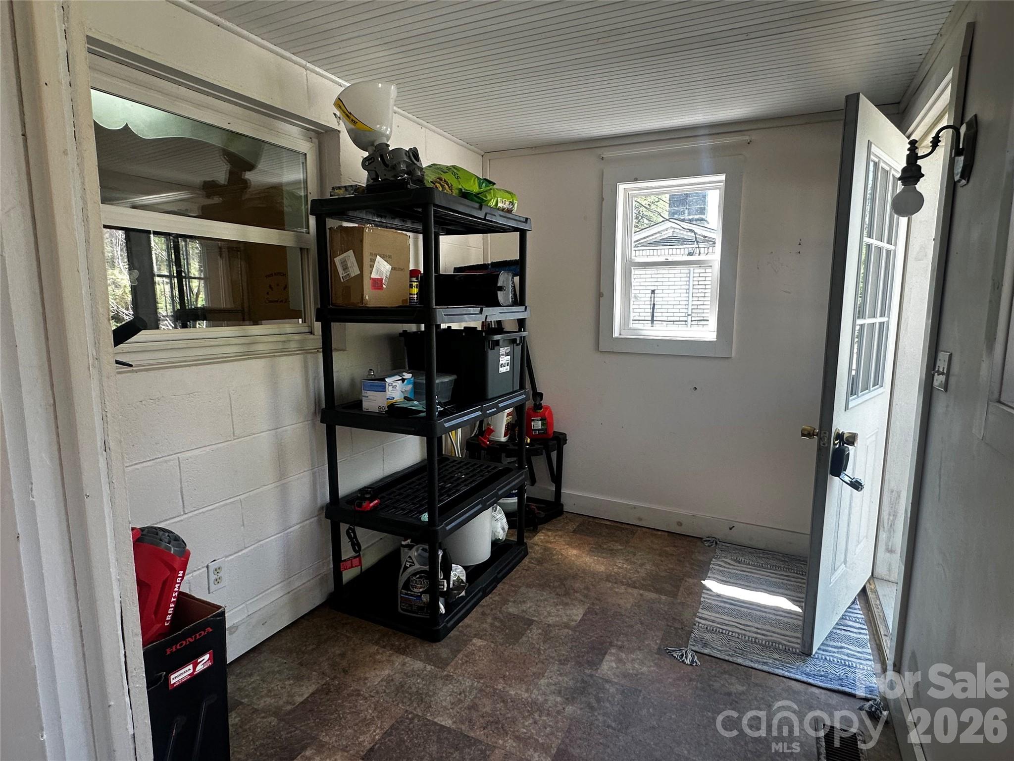 7 Poplar Drive — Spruce Pine