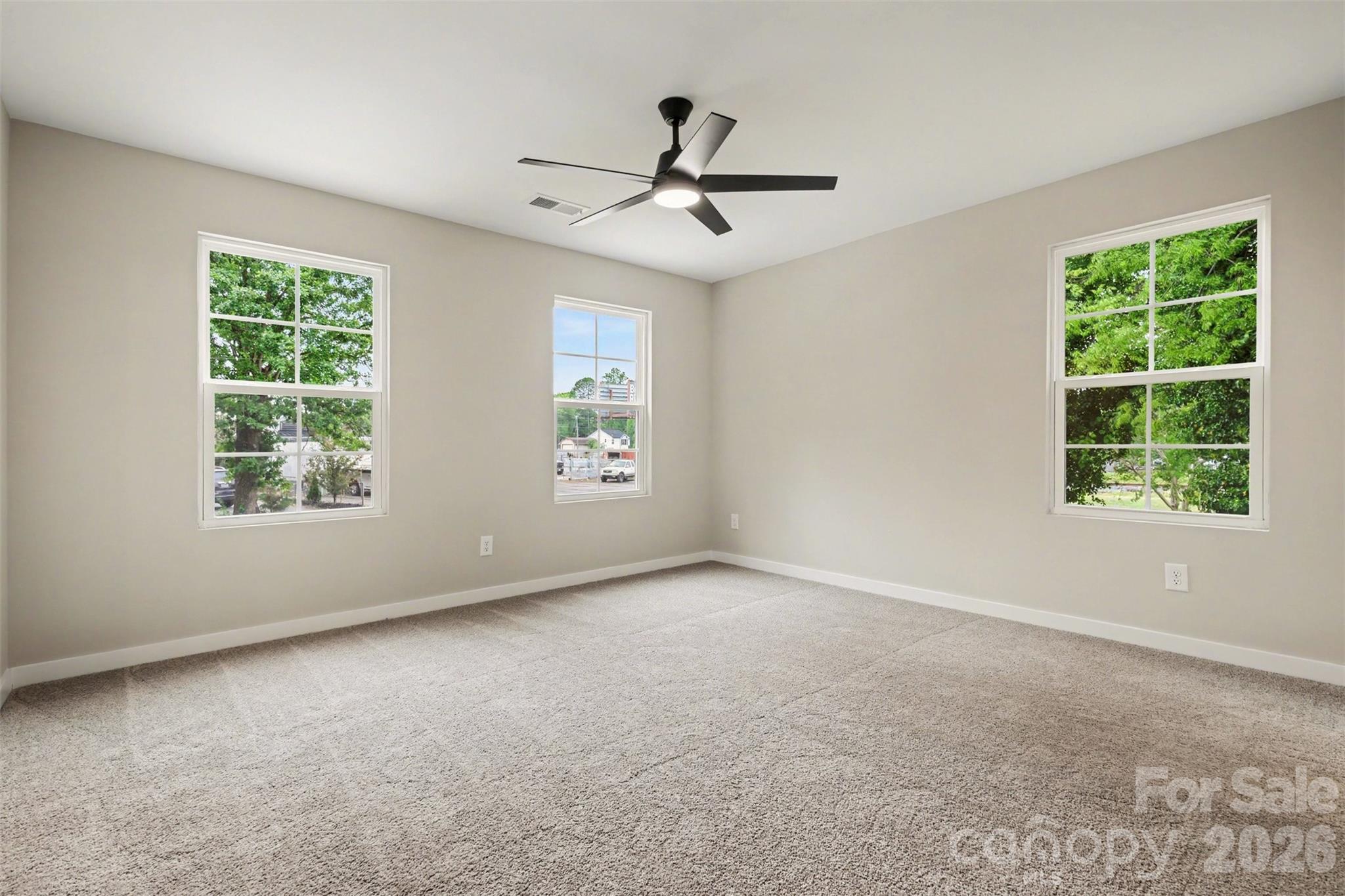 110 E Hilltop Drive — Gastonia