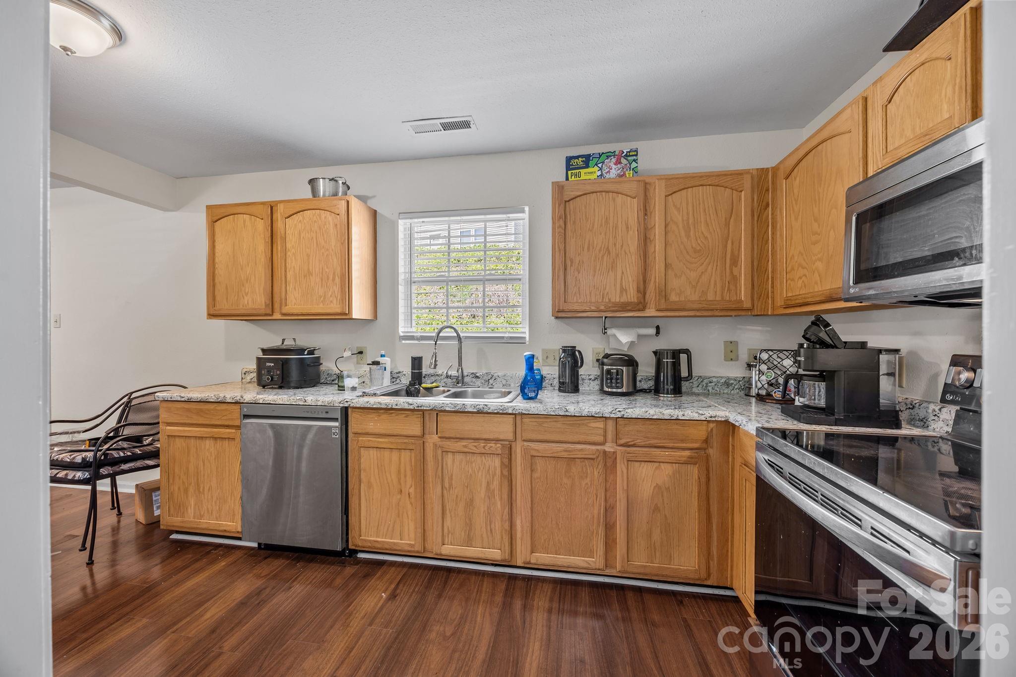 2621 Stream Bank Drive — Charlotte