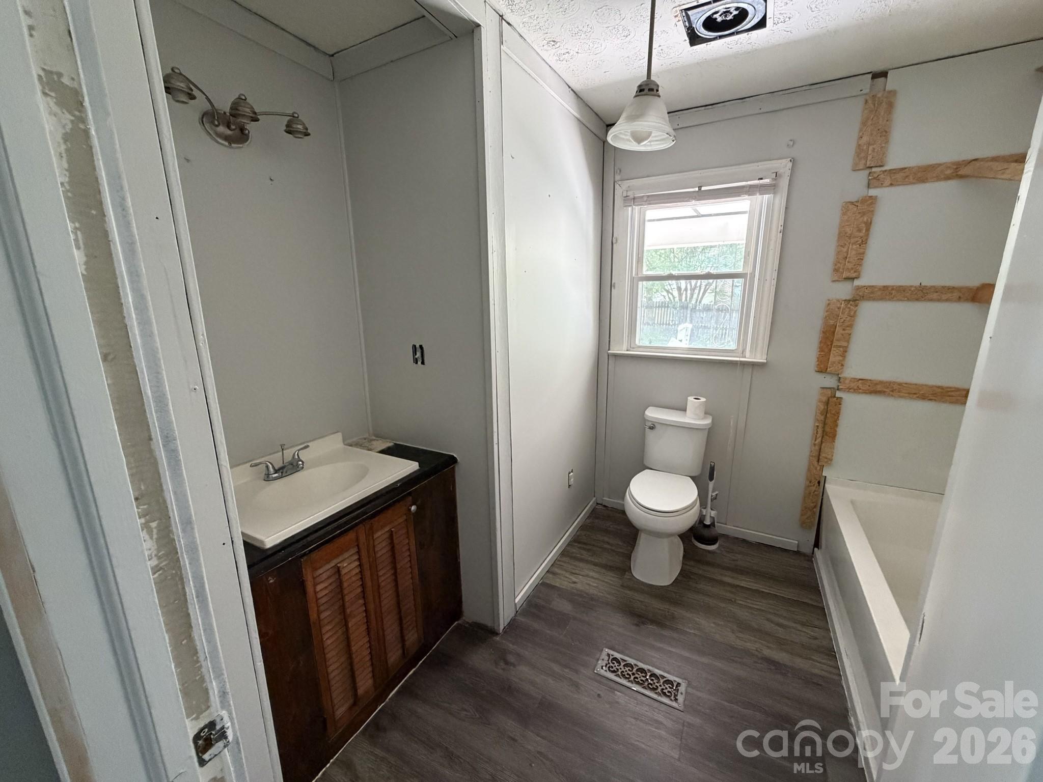 183 Pebble Drive — Mooresboro