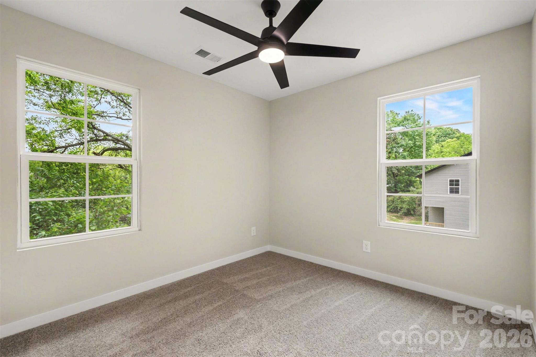 112 E Hilltop Drive — Gastonia